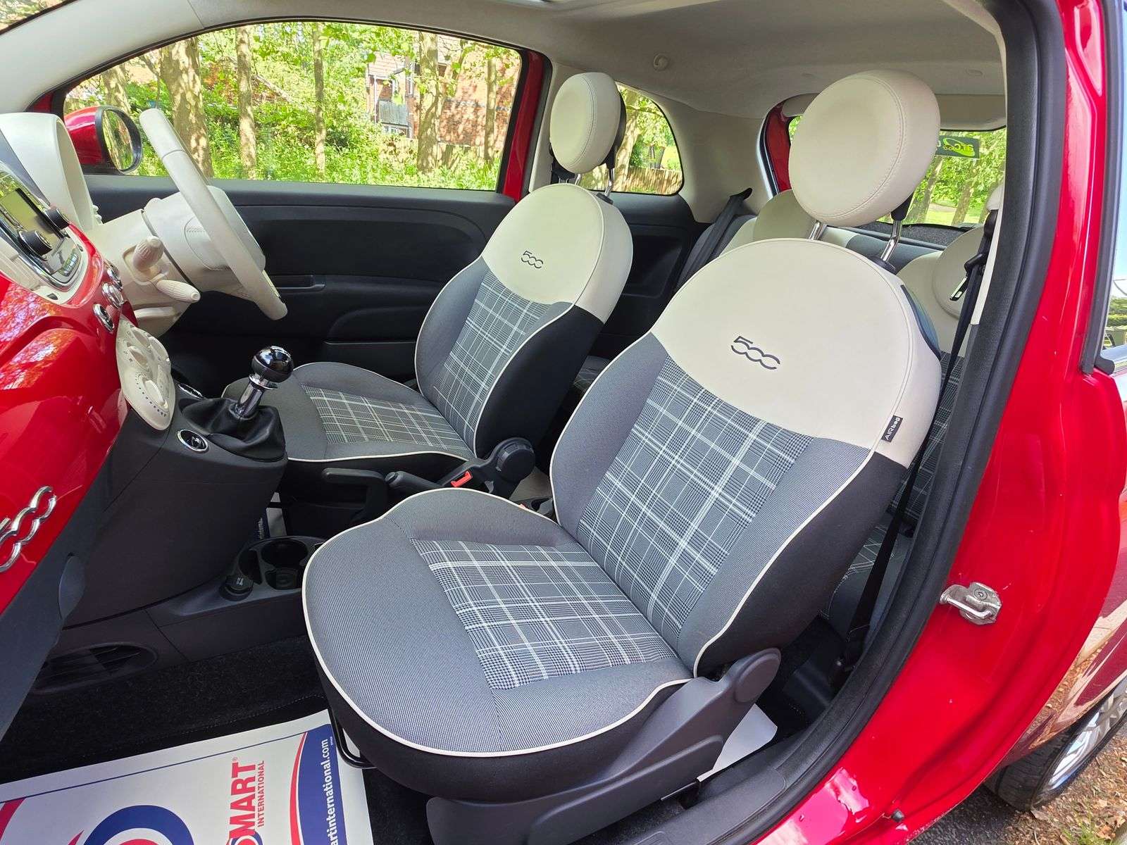 2017 FIAT 500 2017 FIAT 500