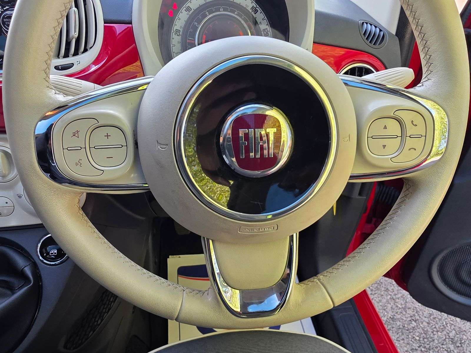 2017 FIAT 500 2017 FIAT 500