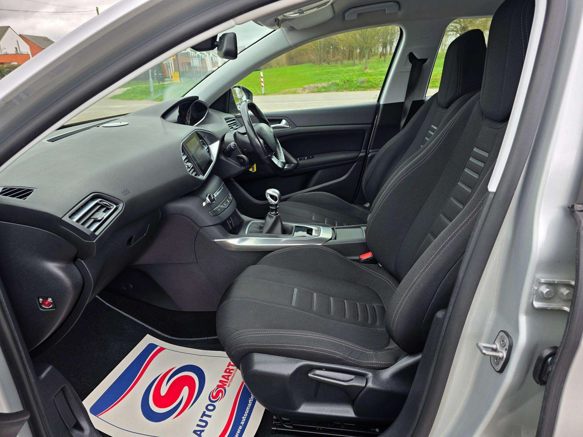 2014 PEUGEOT 308 2014 PEUGEOT 308