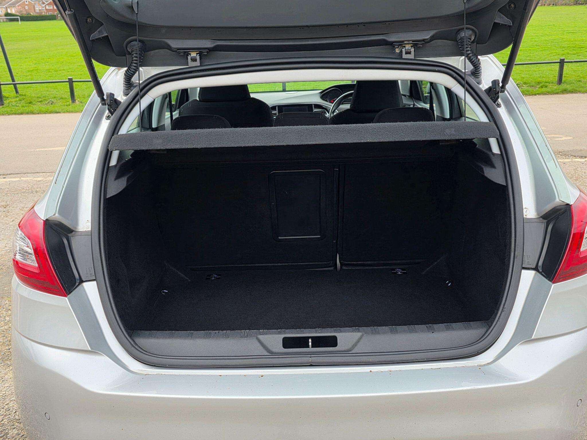 2014 PEUGEOT 308 2014 PEUGEOT 308