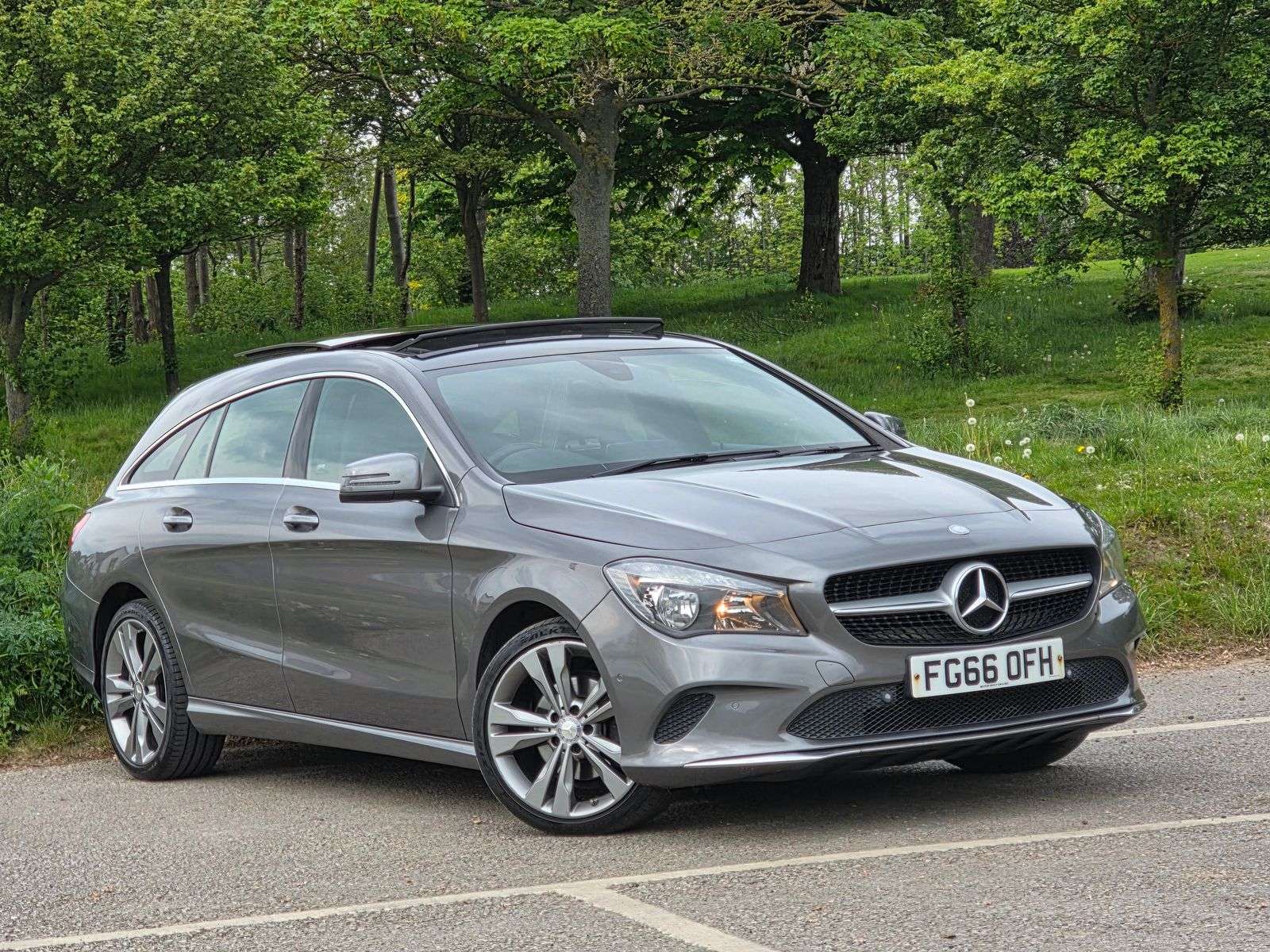 A 2016 MERCEDES-BENZ CLA 2.1 CLA200d Sport Shooting Brake Euro 6 (s/s) 5dr A 2016 MERCEDES-BENZ CLA 2.1 CLA200d Sport Shooting Brake Euro 6 (s/s) 5dr
