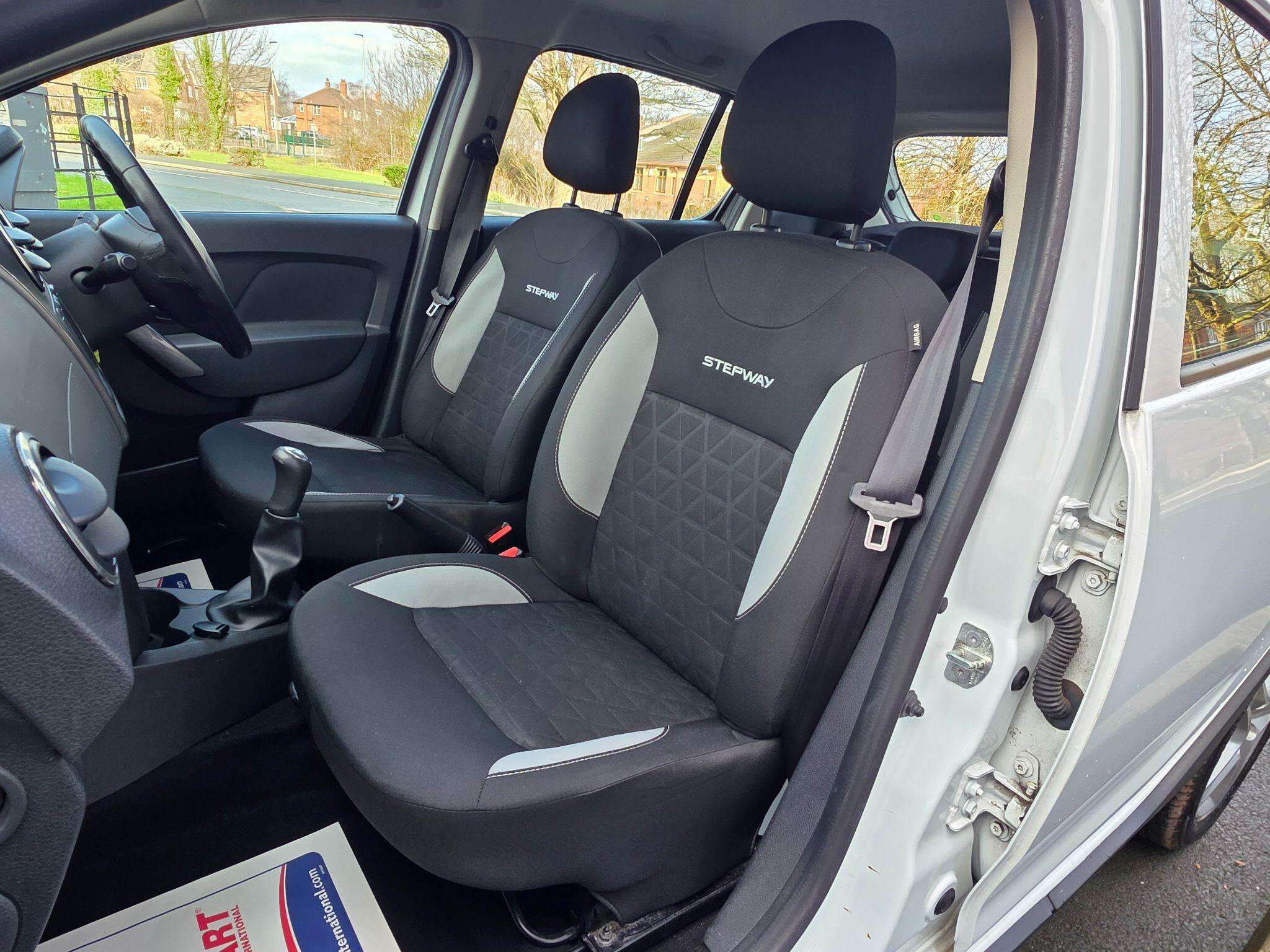 2015 DACIA SANDERO STEPWAY 2015 DACIA SANDERO STEPWAY