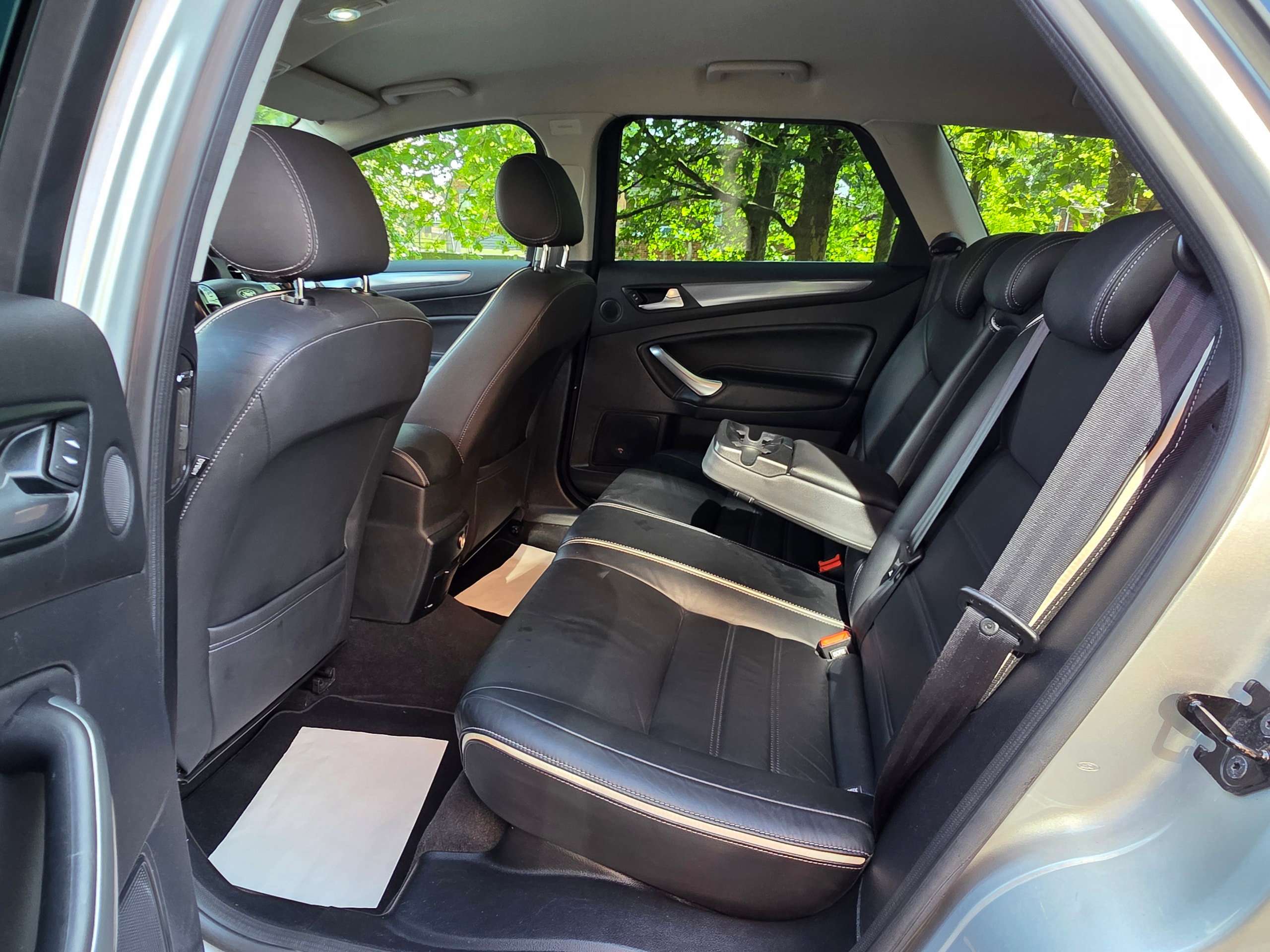 2010 FORD MONDEO 2010 FORD MONDEO