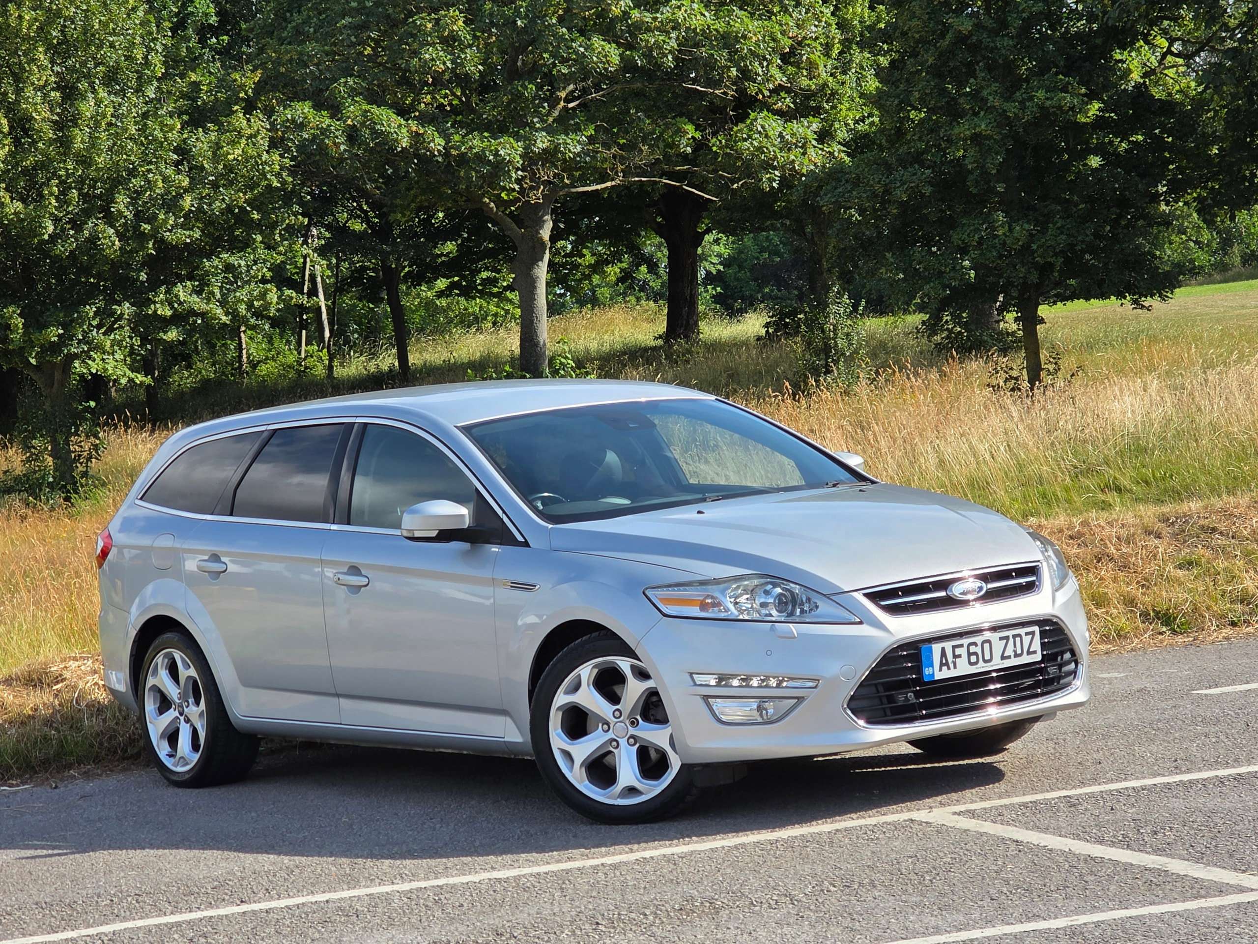 A 2010 FORD MONDEO Ford Mondeo 2.0 tdci Titanium-x estate A 2010 FORD MONDEO Ford Mondeo 2.0 tdci Titanium-x estate