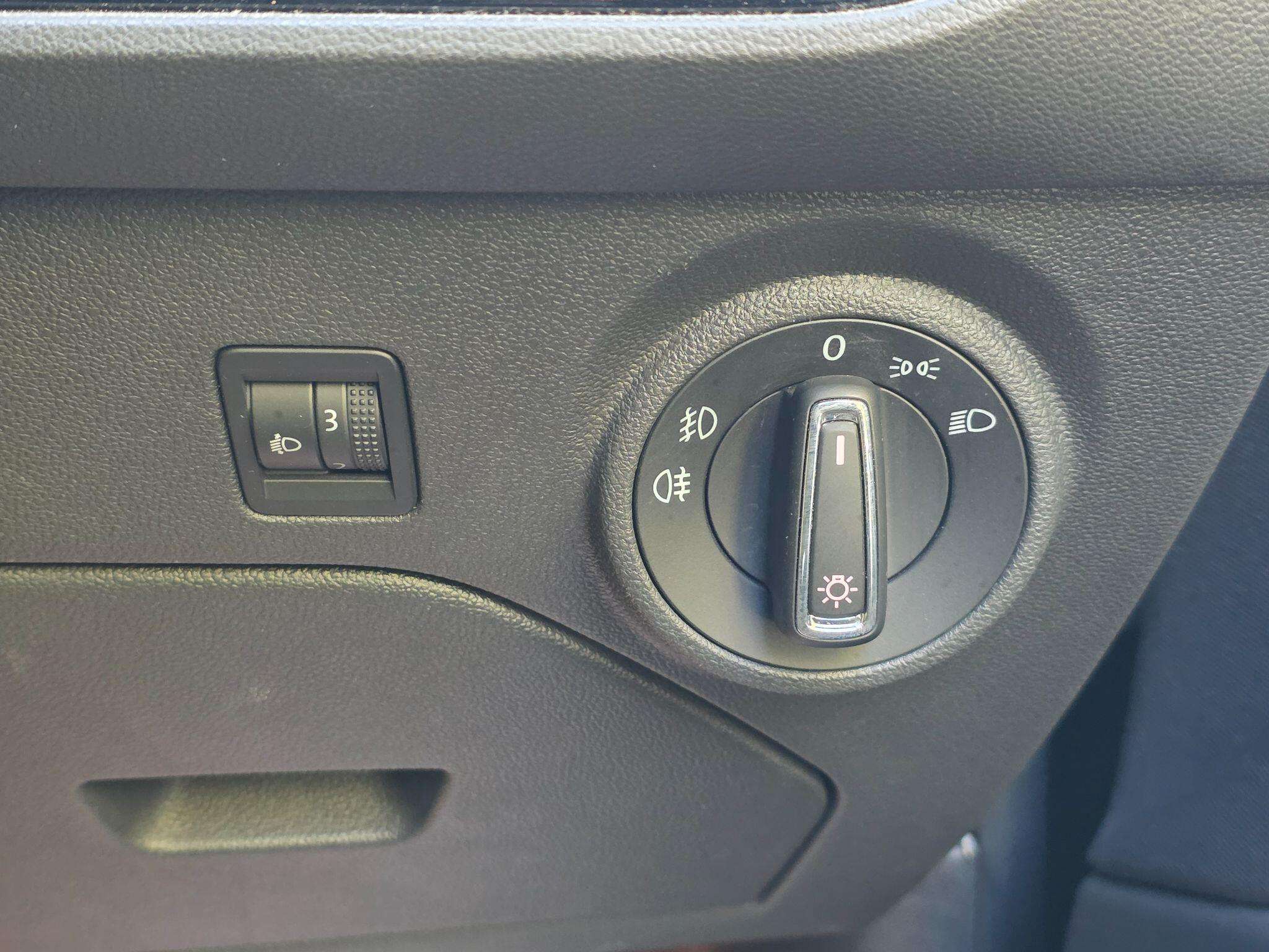 2015 SEAT LEON 2015 SEAT LEON