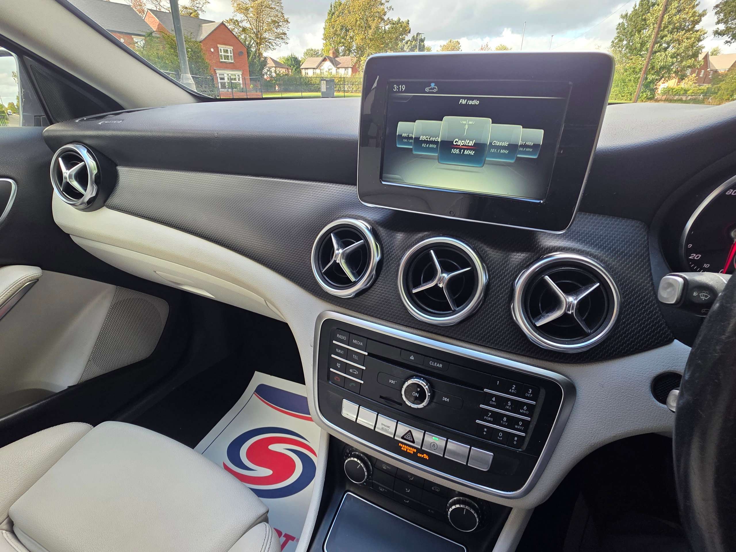 2017 MERCEDES-BENZ GLA 2017 MERCEDES-BENZ GLA