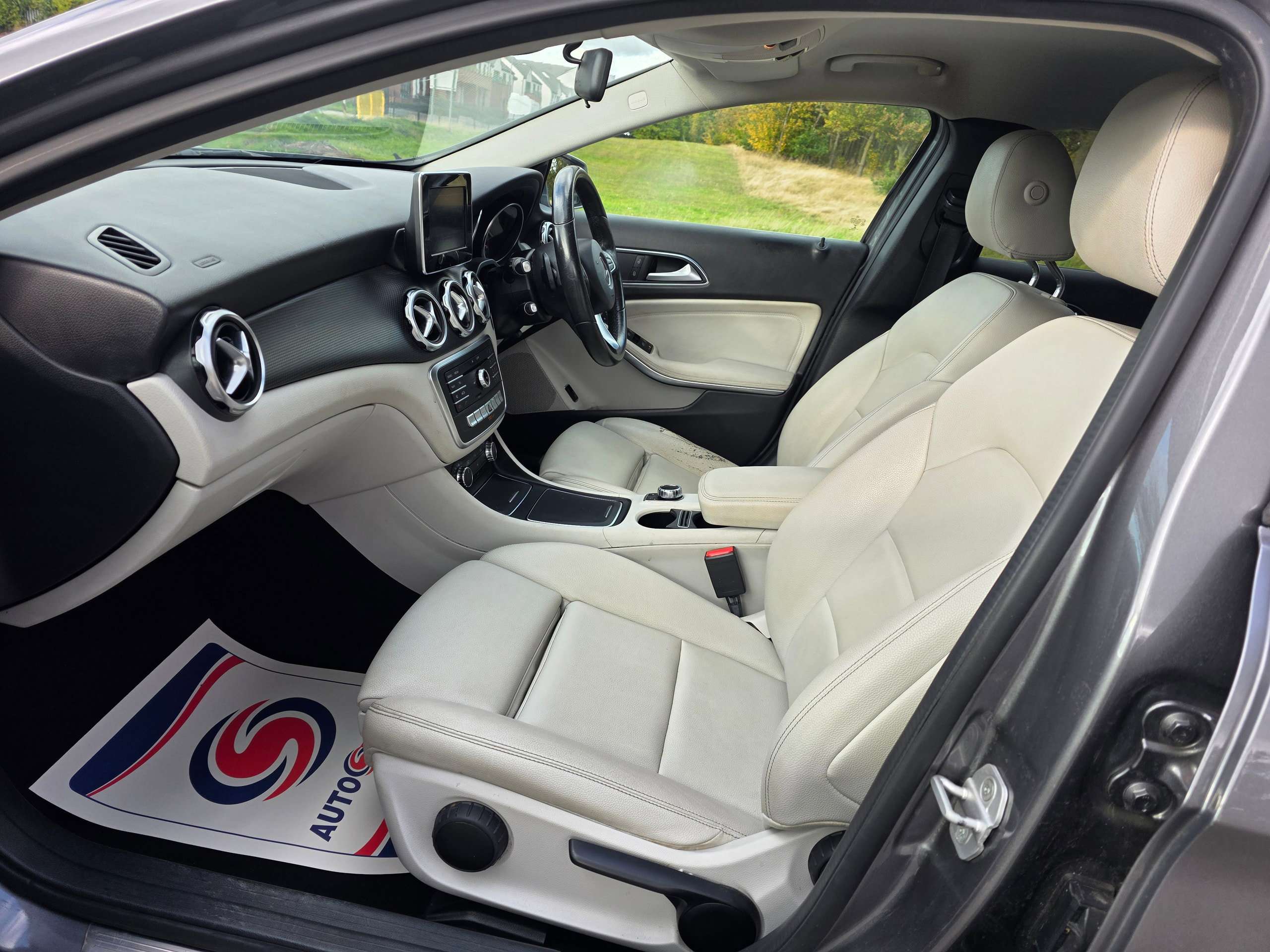 2017 MERCEDES-BENZ GLA 2017 MERCEDES-BENZ GLA