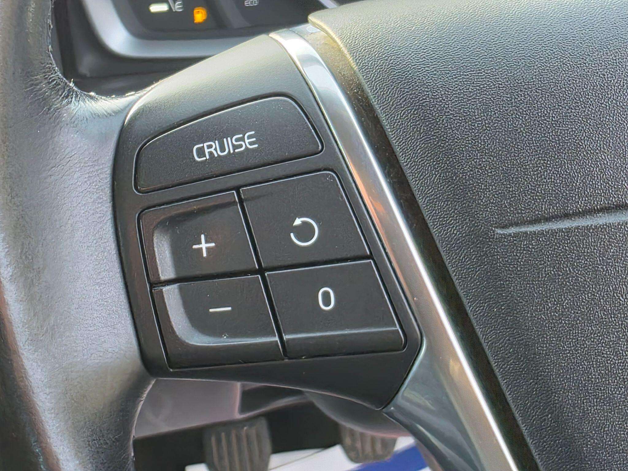 2013 VOLVO XC60 2013 VOLVO XC60