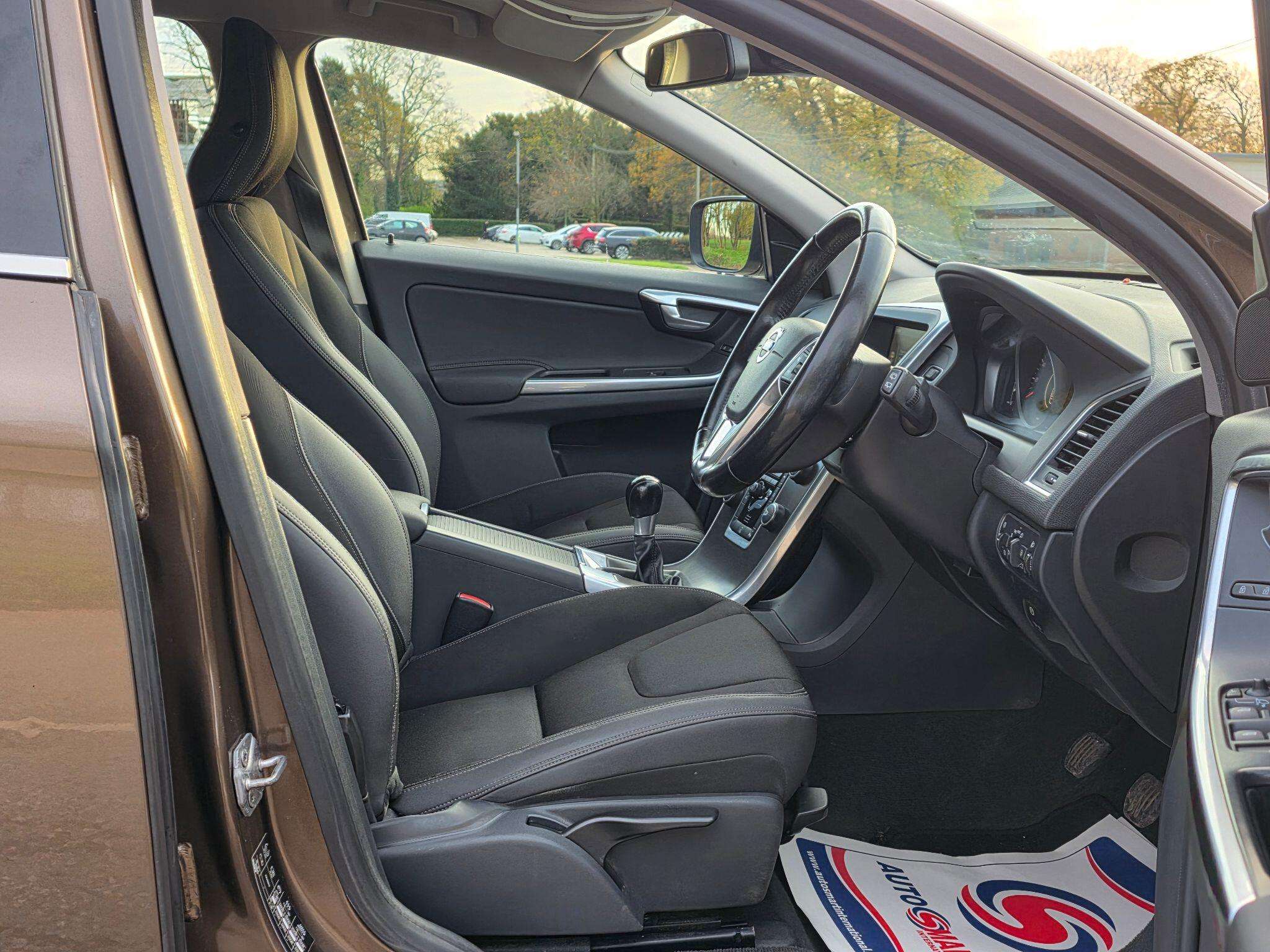 2013 VOLVO XC60 2013 VOLVO XC60