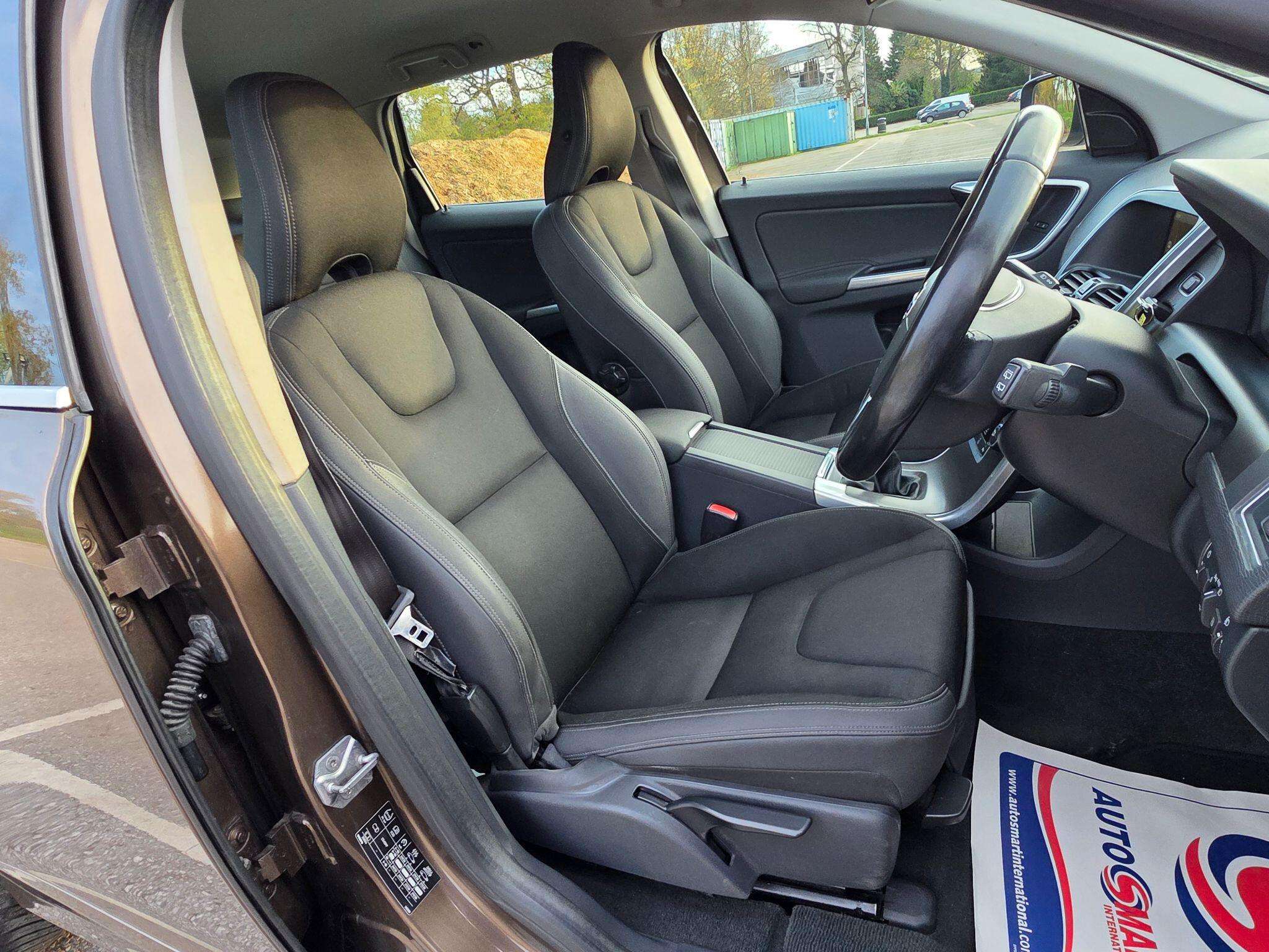 2013 VOLVO XC60 2013 VOLVO XC60