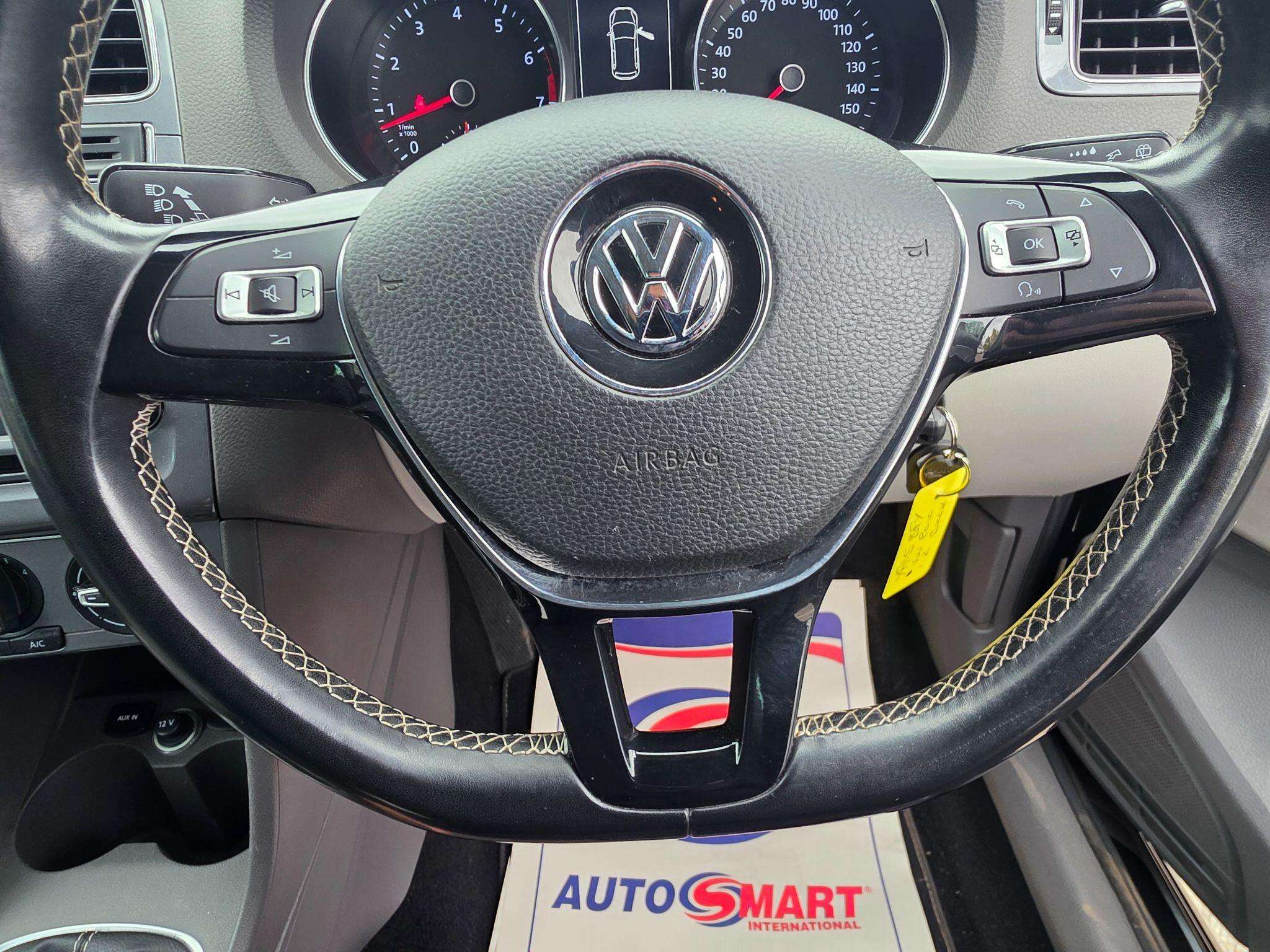 2015 VOLKSWAGEN POLO 2015 VOLKSWAGEN POLO