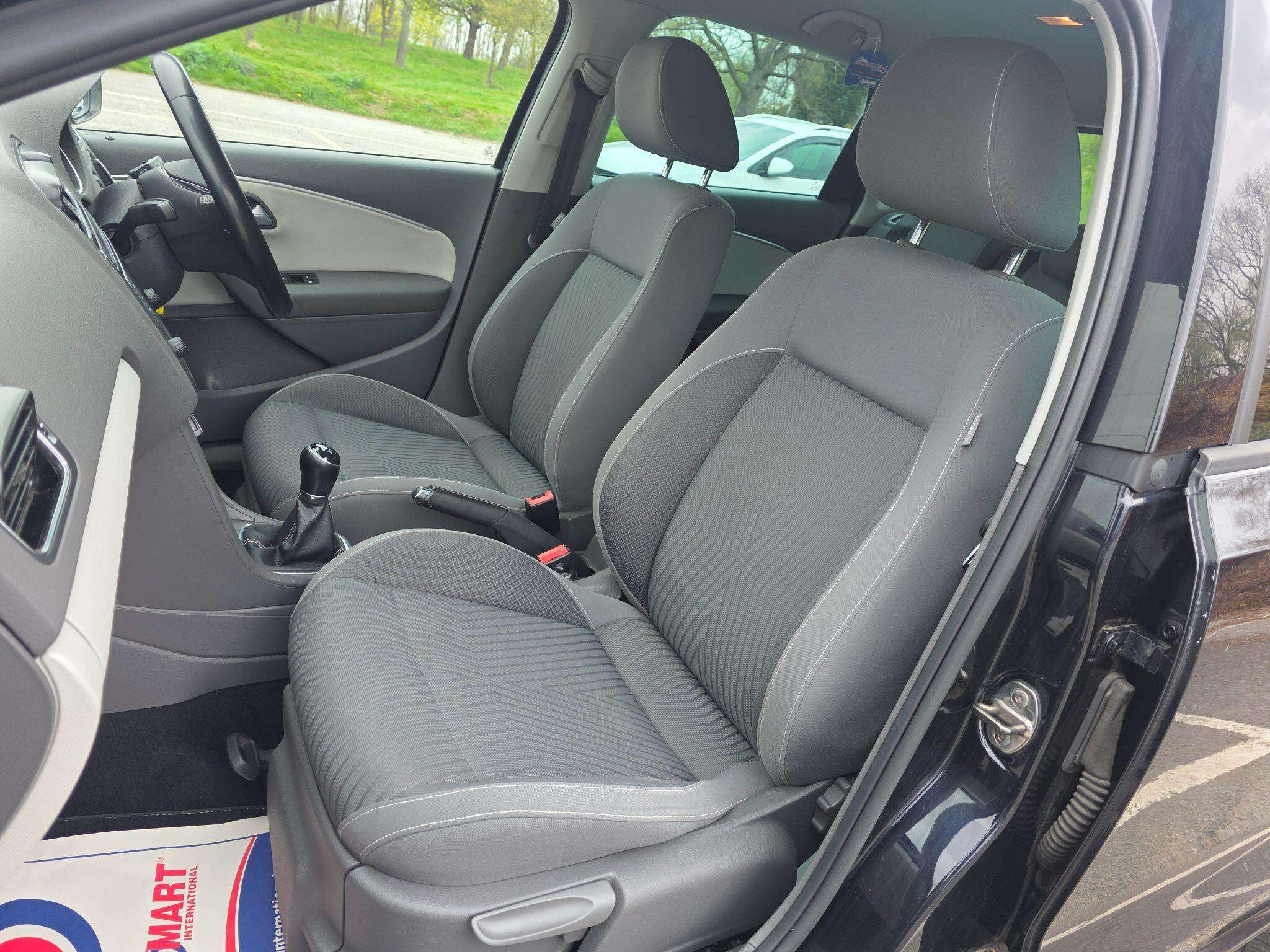 2015 VOLKSWAGEN POLO 2015 VOLKSWAGEN POLO