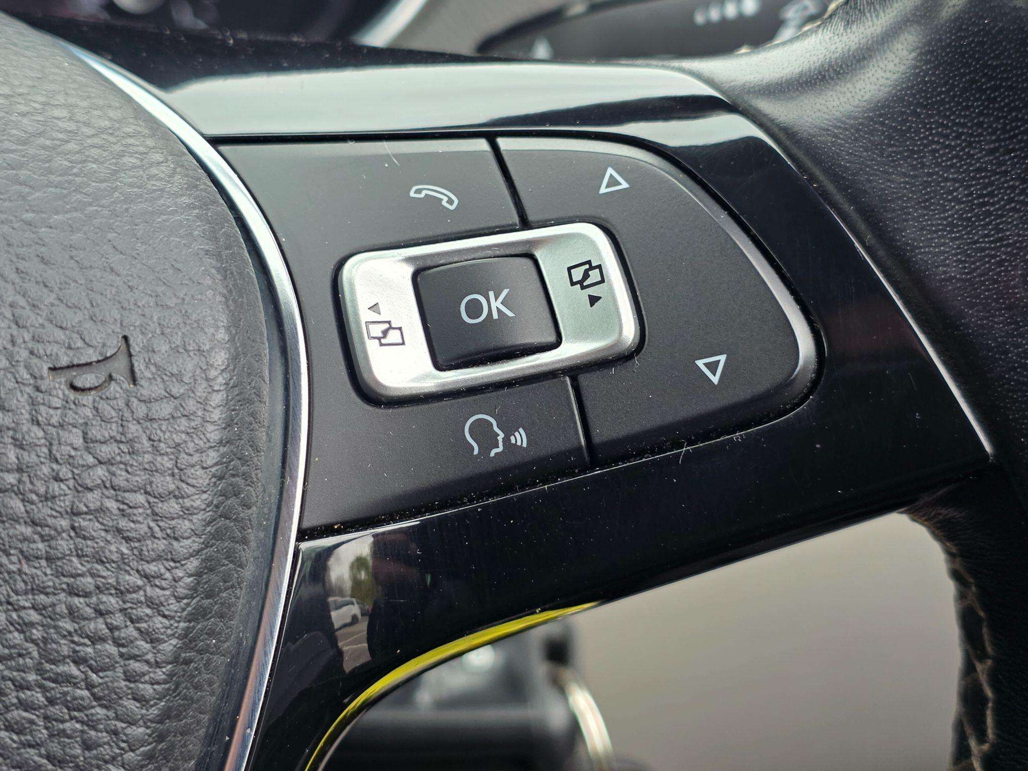 2015 VOLKSWAGEN POLO 2015 VOLKSWAGEN POLO