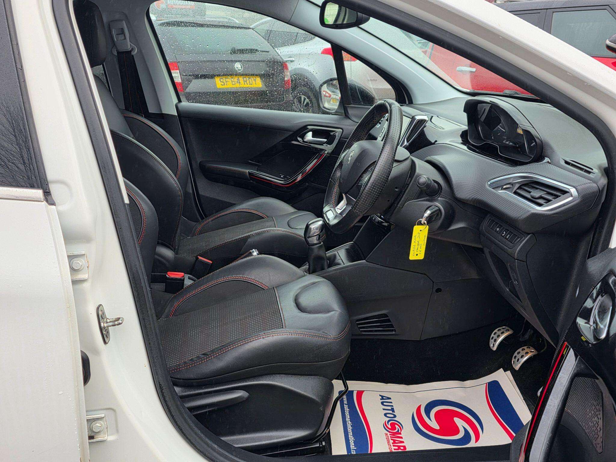 2016 PEUGEOT 208 2016 PEUGEOT 208