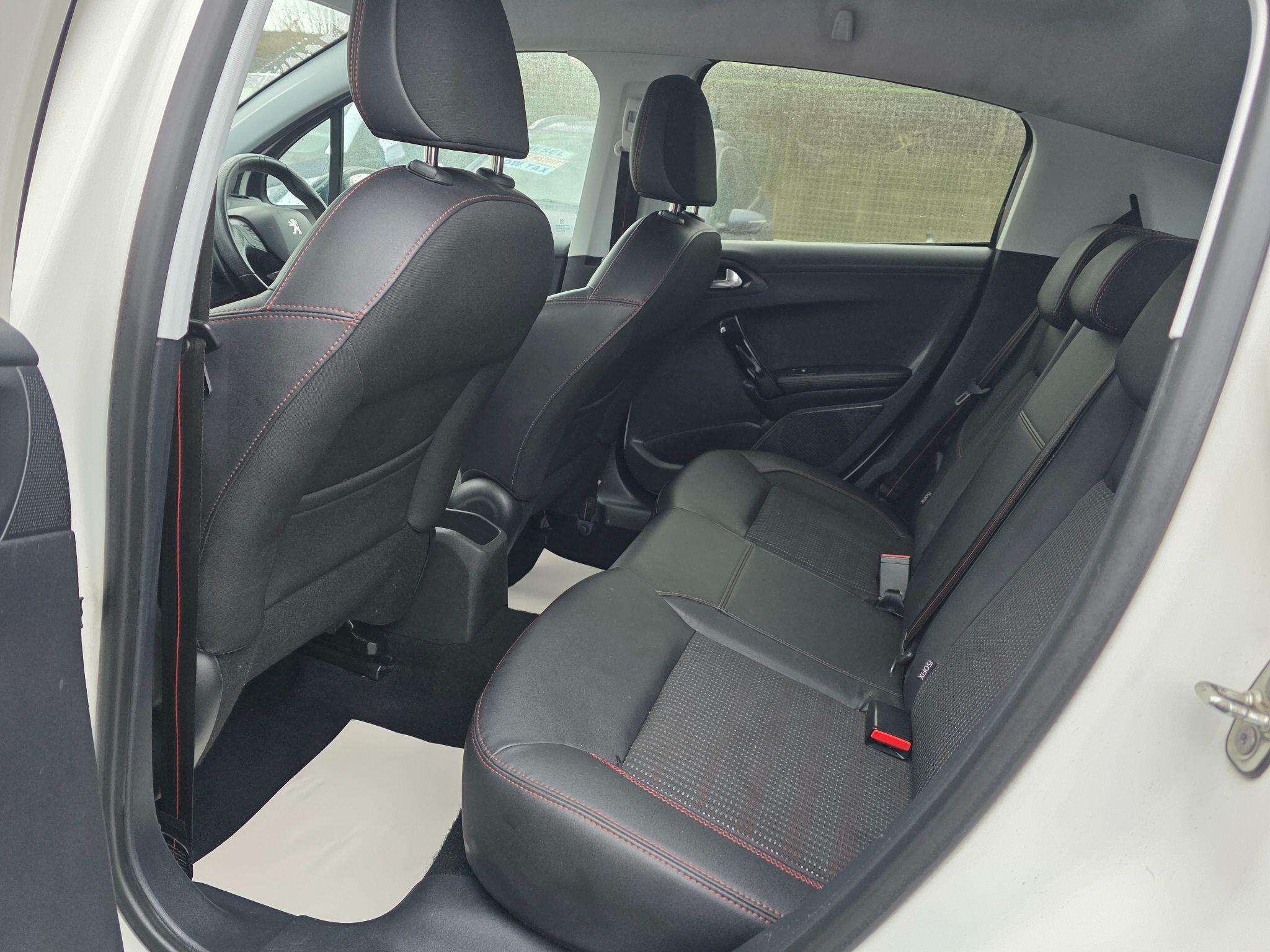 2016 PEUGEOT 208 2016 PEUGEOT 208