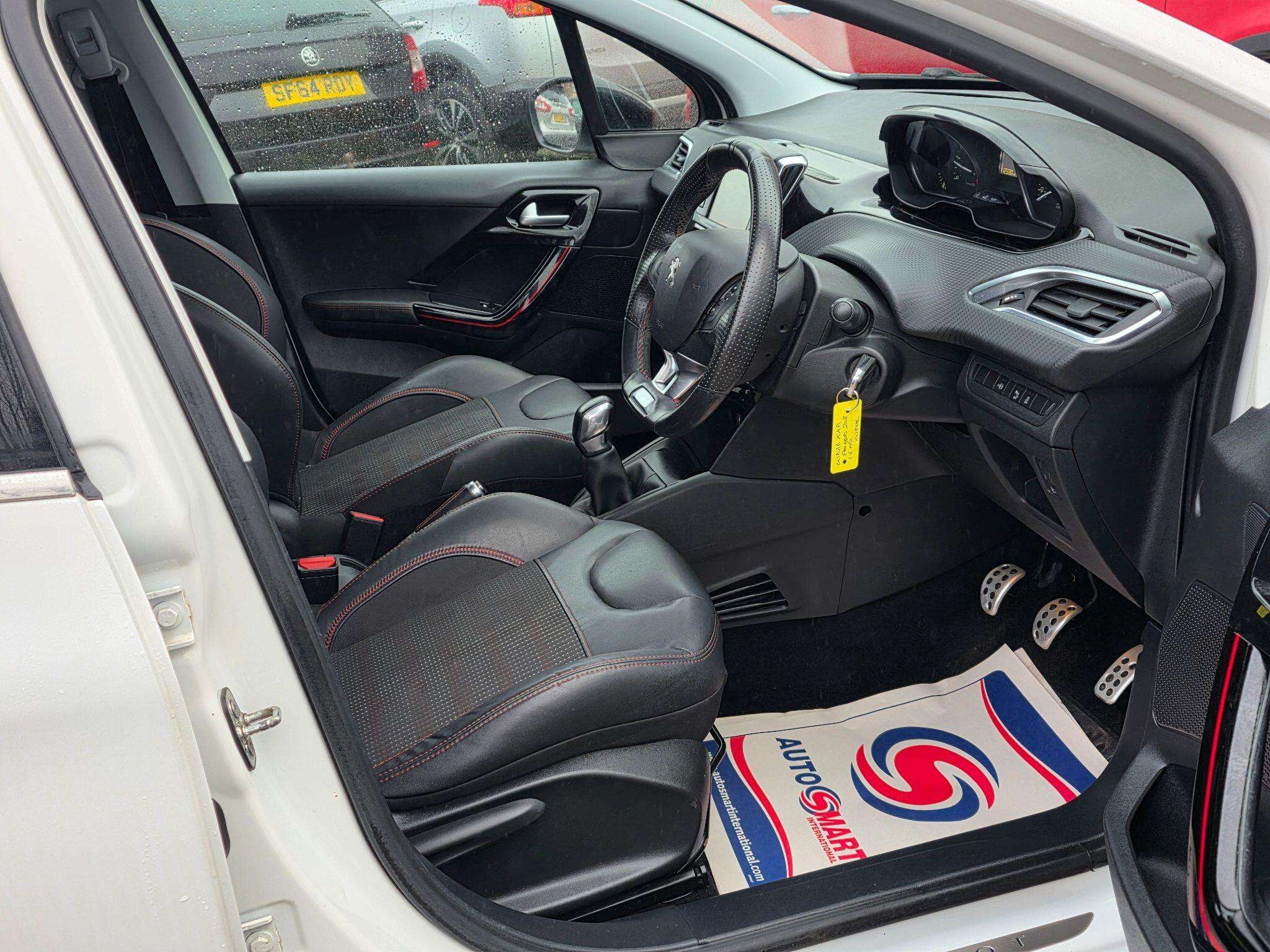 2016 PEUGEOT 208 2016 PEUGEOT 208