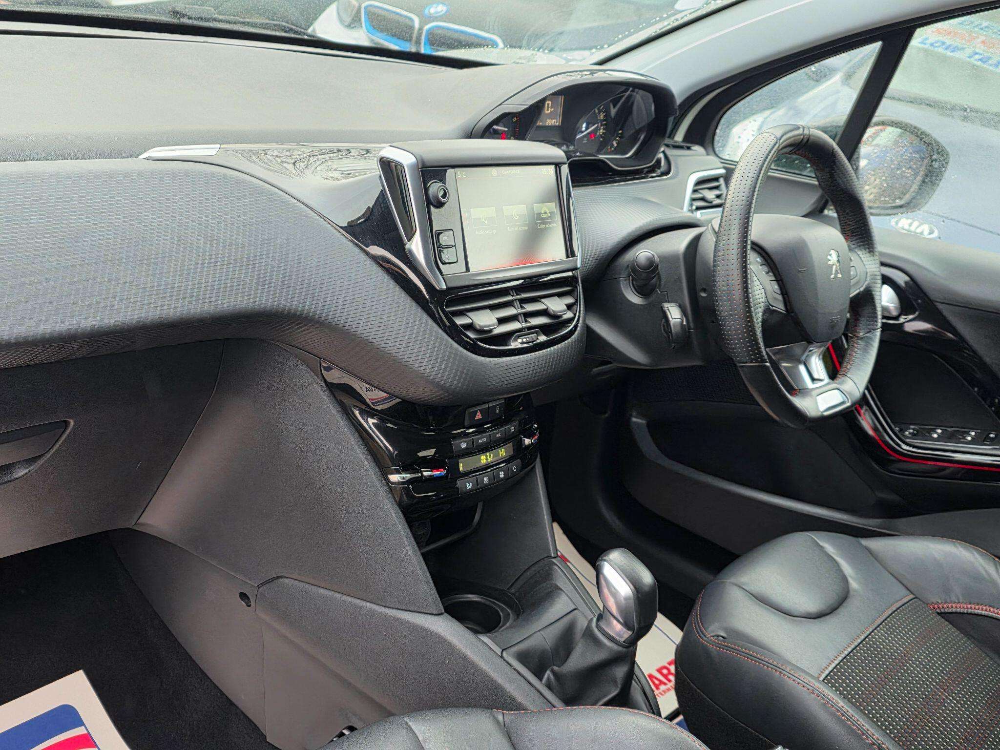2016 PEUGEOT 208 2016 PEUGEOT 208