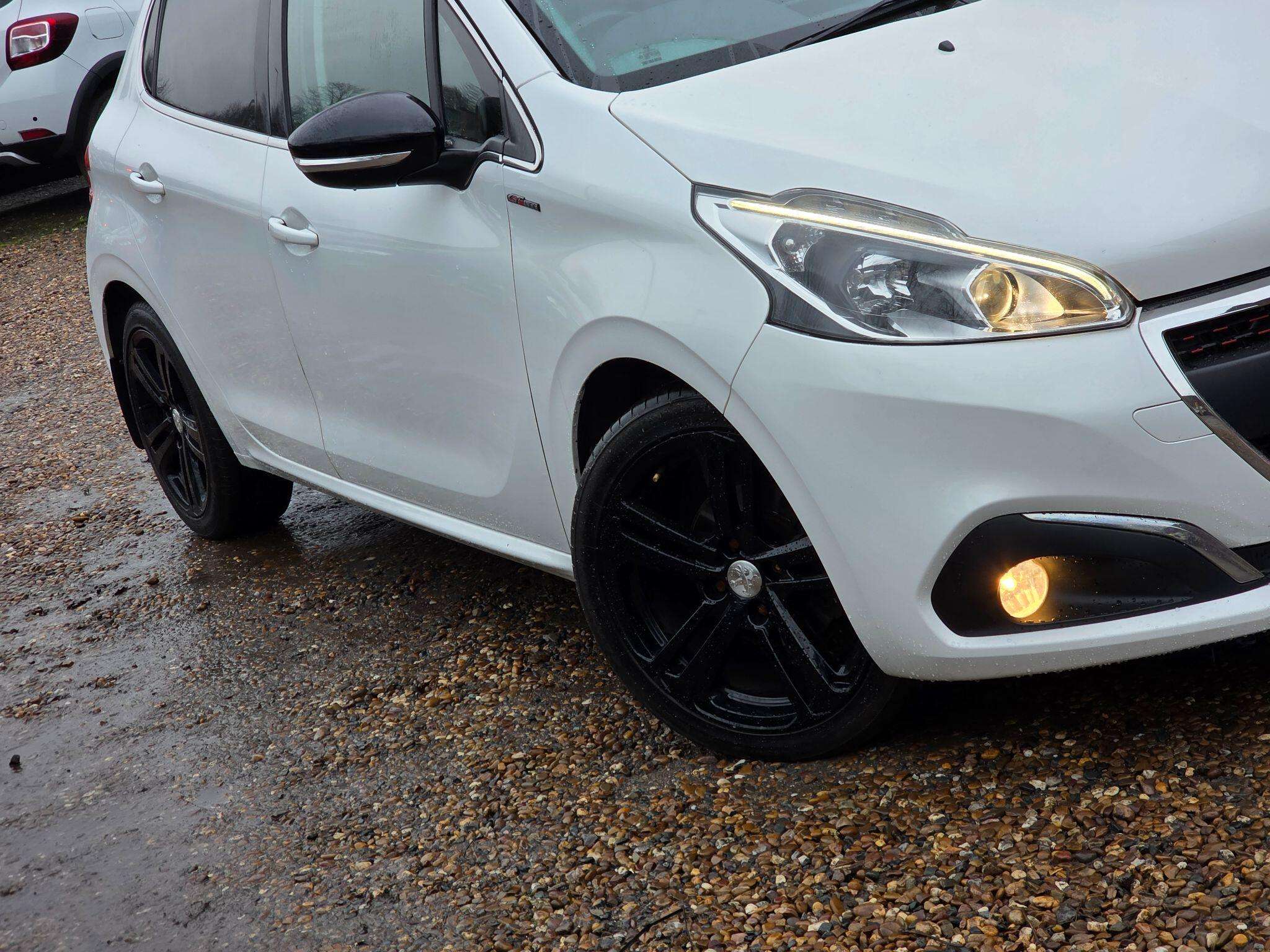 2016 PEUGEOT 208 2016 PEUGEOT 208