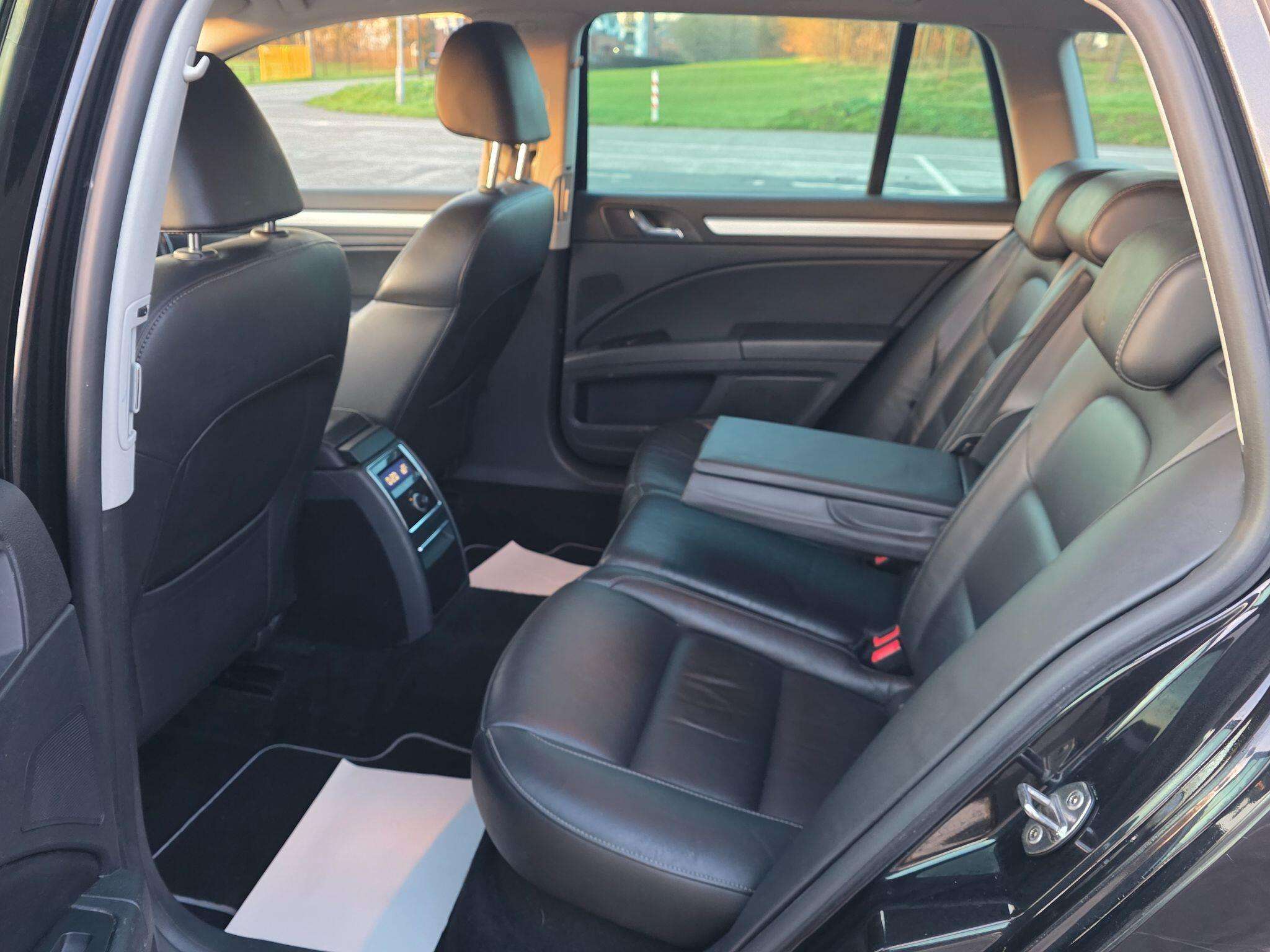 2014 SKODA SUPERB 2014 SKODA SUPERB