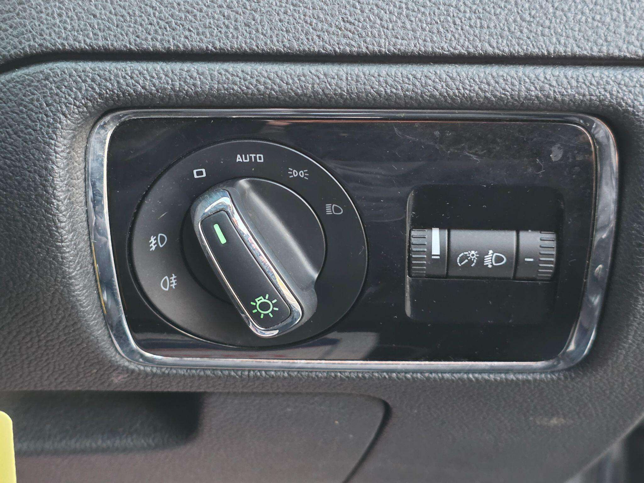 2014 SKODA SUPERB 2014 SKODA SUPERB