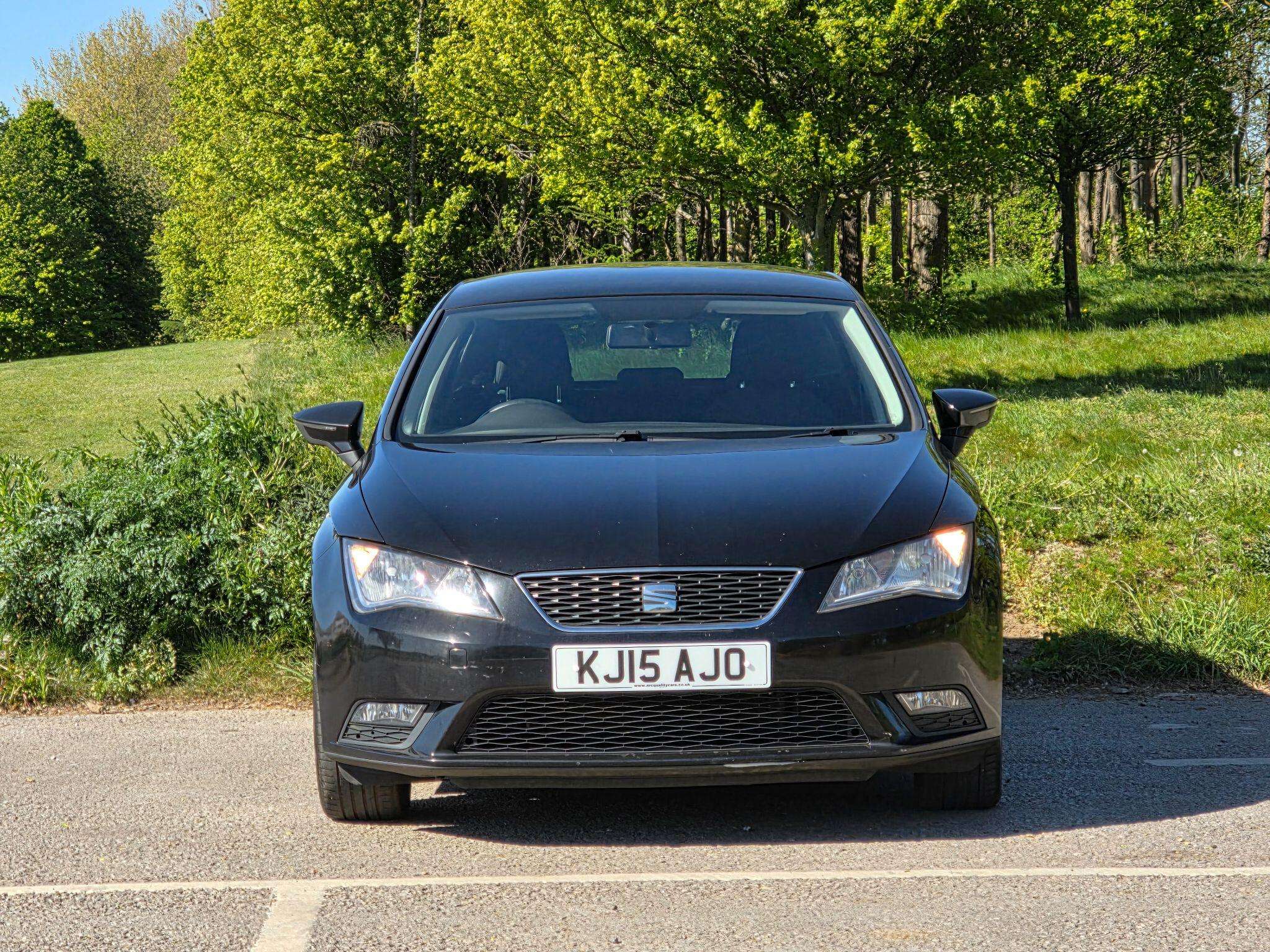 A 2015 SEAT LEON 1.6 TDI Ecomotive CR SE Euro 5 (s/s) 5dr A 2015 SEAT LEON 1.6 TDI Ecomotive CR SE Euro 5 (s/s) 5dr