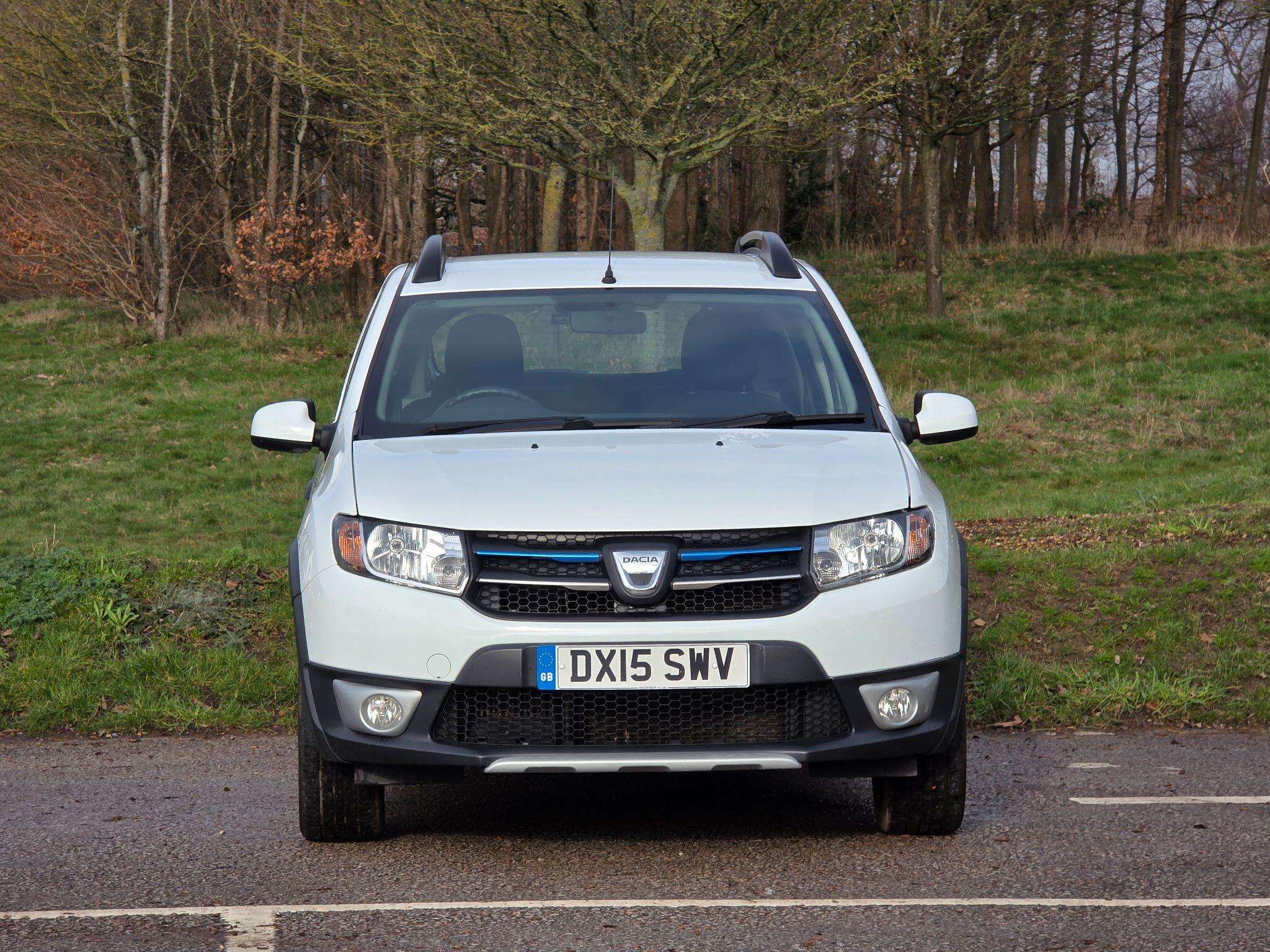 A 2015 DACIA SANDERO STEPWAY 0.9 TCe Laureate Euro 5 5dr A 2015 DACIA SANDERO STEPWAY 0.9 TCe Laureate Euro 5 5dr