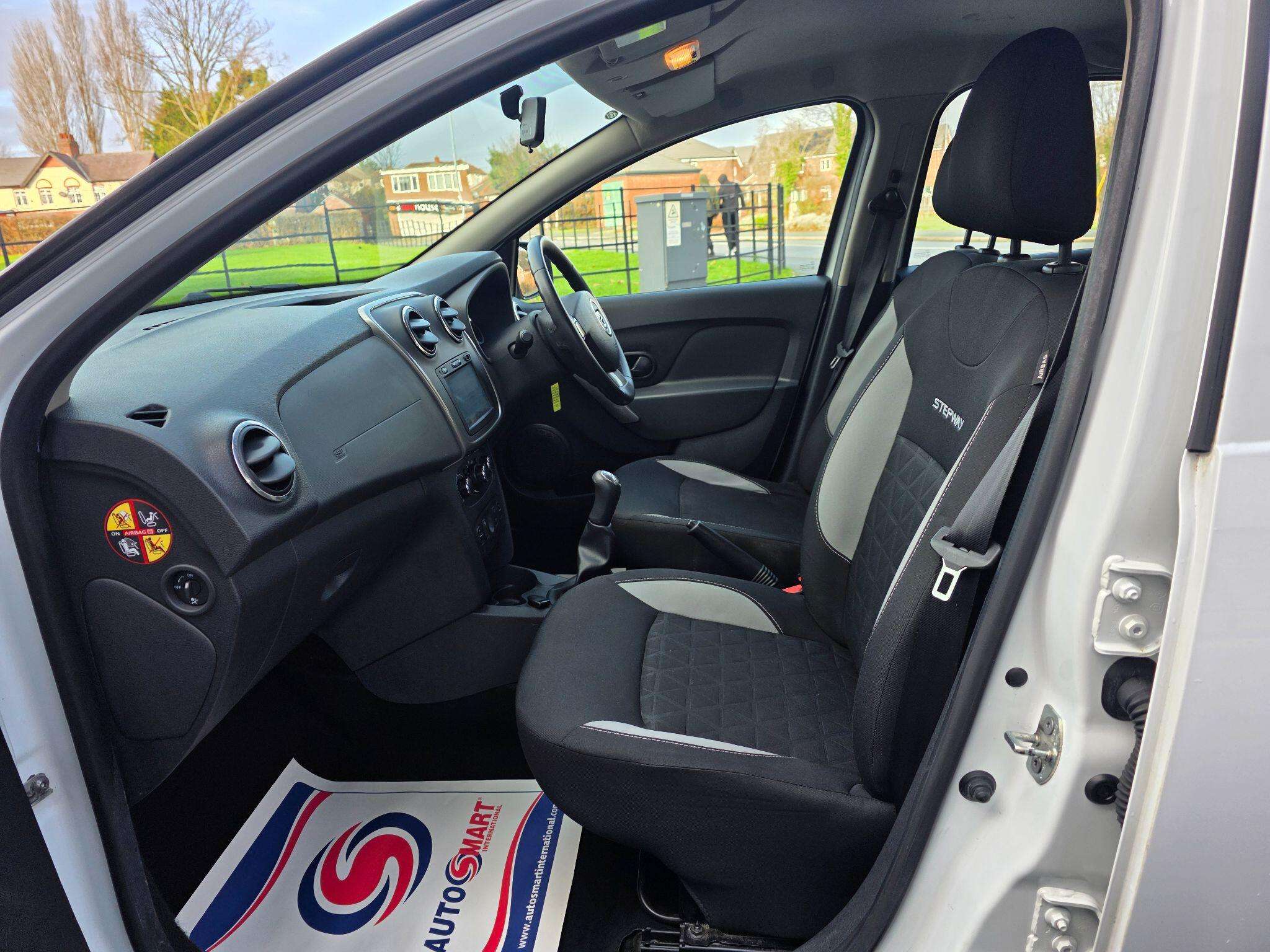 2015 DACIA SANDERO STEPWAY 2015 DACIA SANDERO STEPWAY