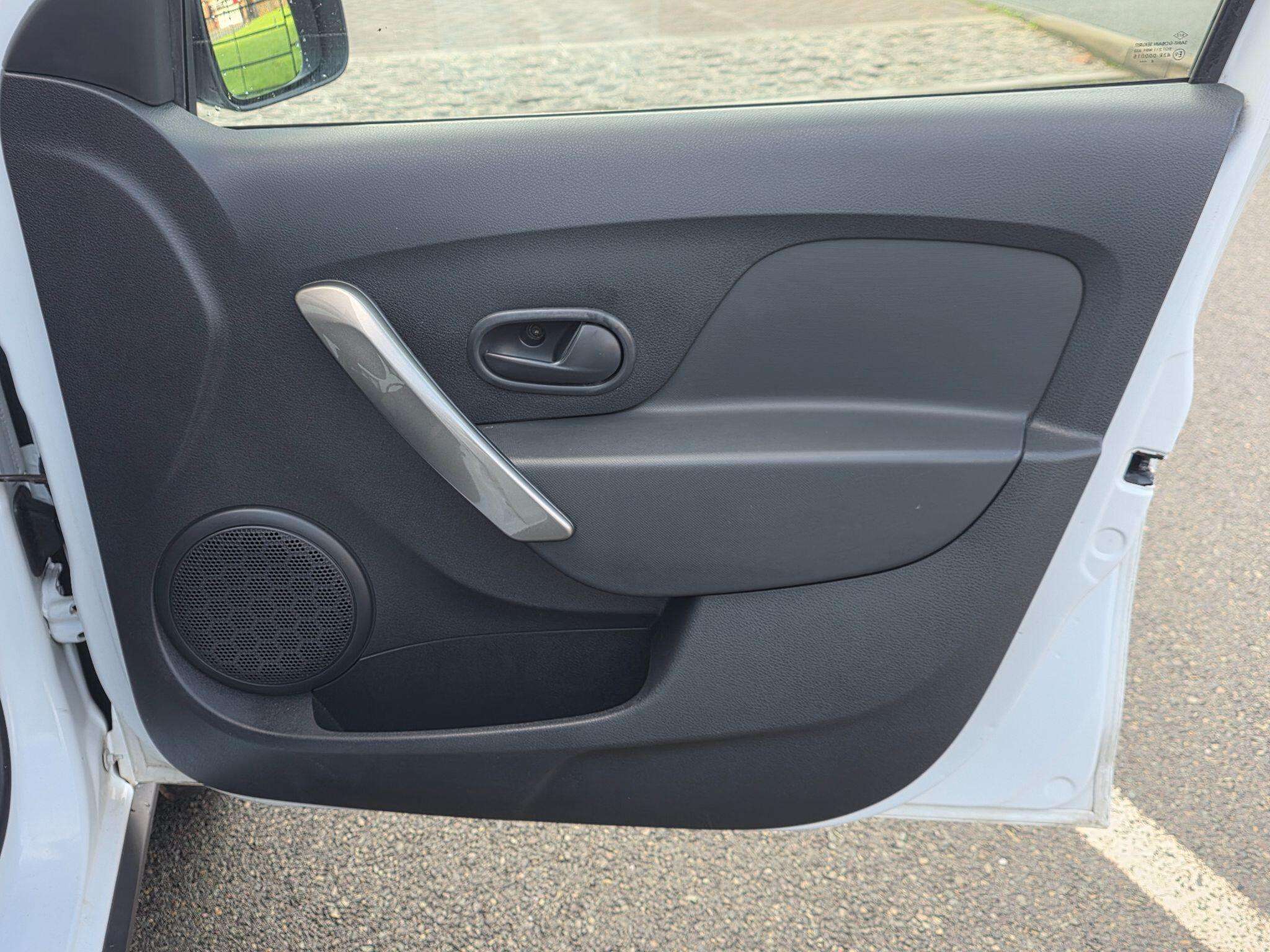 2015 DACIA SANDERO STEPWAY 2015 DACIA SANDERO STEPWAY