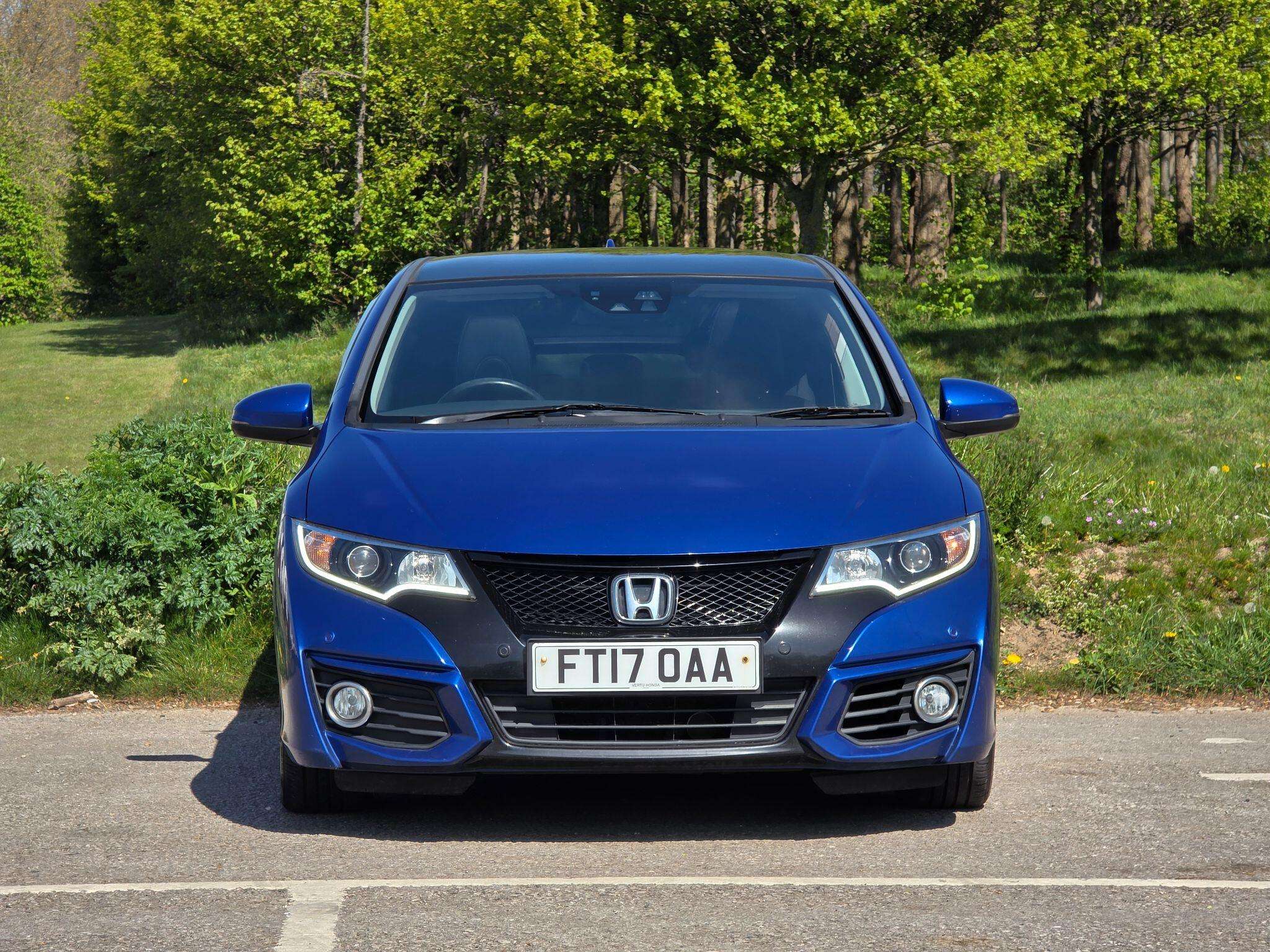 A 2017 HONDA CIVIC 1.6 i-DTEC SR Euro 5 (s/s) 5dr A 2017 HONDA CIVIC 1.6 i-DTEC SR Euro 5 (s/s) 5dr