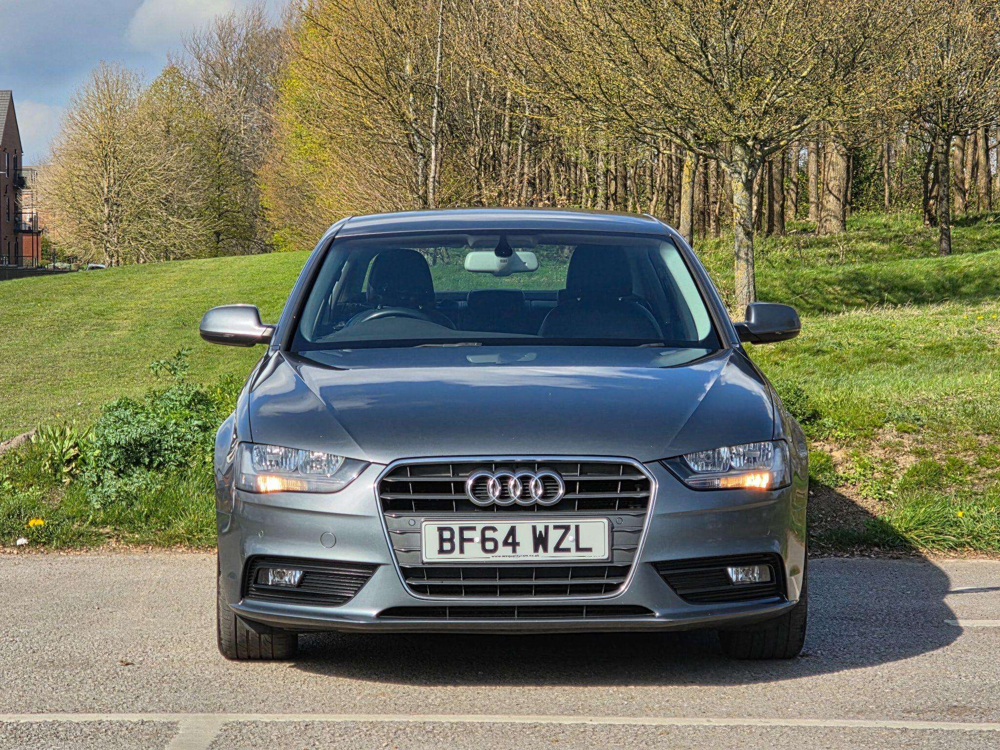 A 2014 AUDI A4 2.0 TDI SE Technik Euro 5 (s/s) 4dr A 2014 AUDI A4 2.0 TDI SE Technik Euro 5 (s/s) 4dr