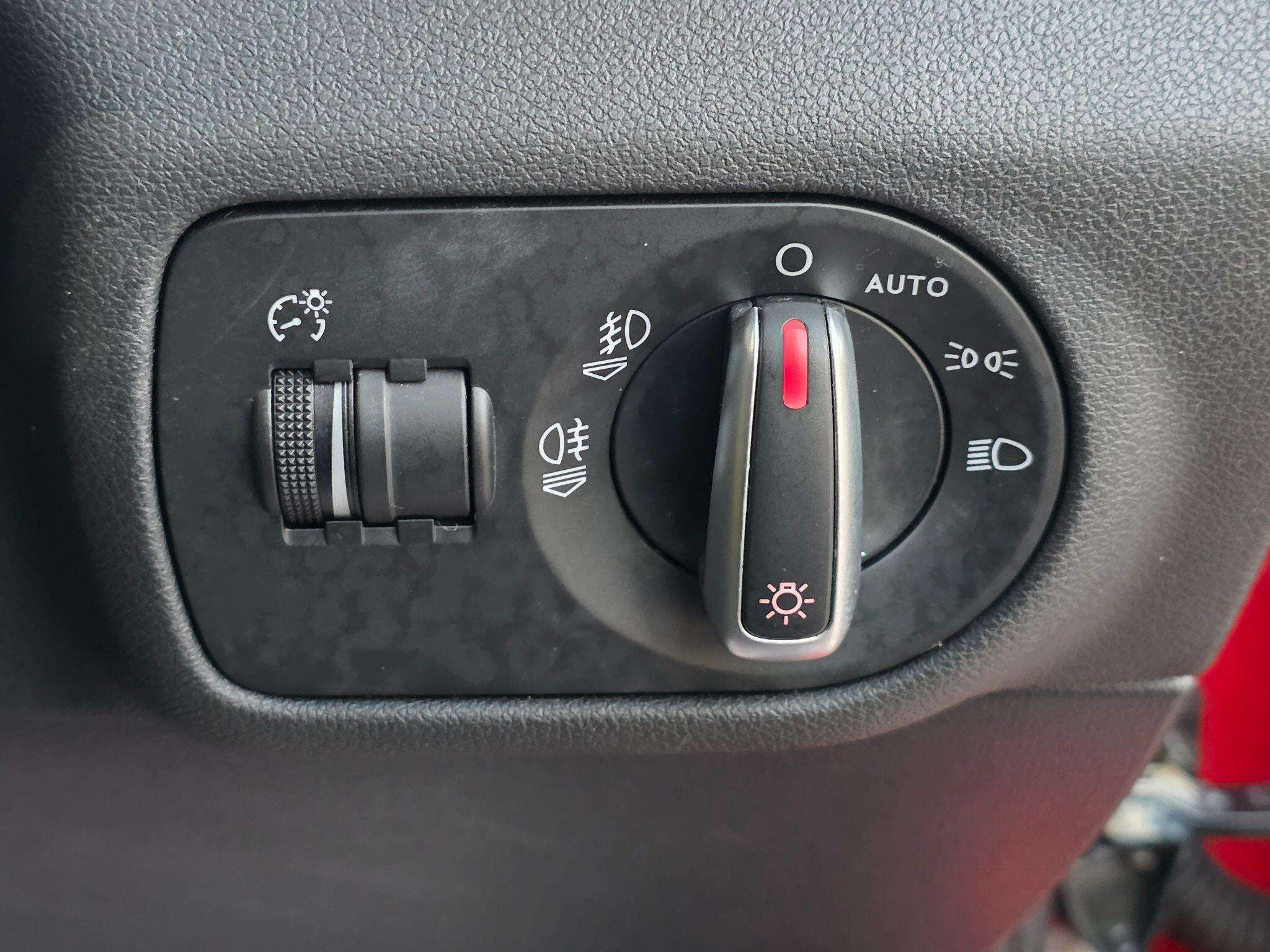 2013 AUDI A1 2013 AUDI A1