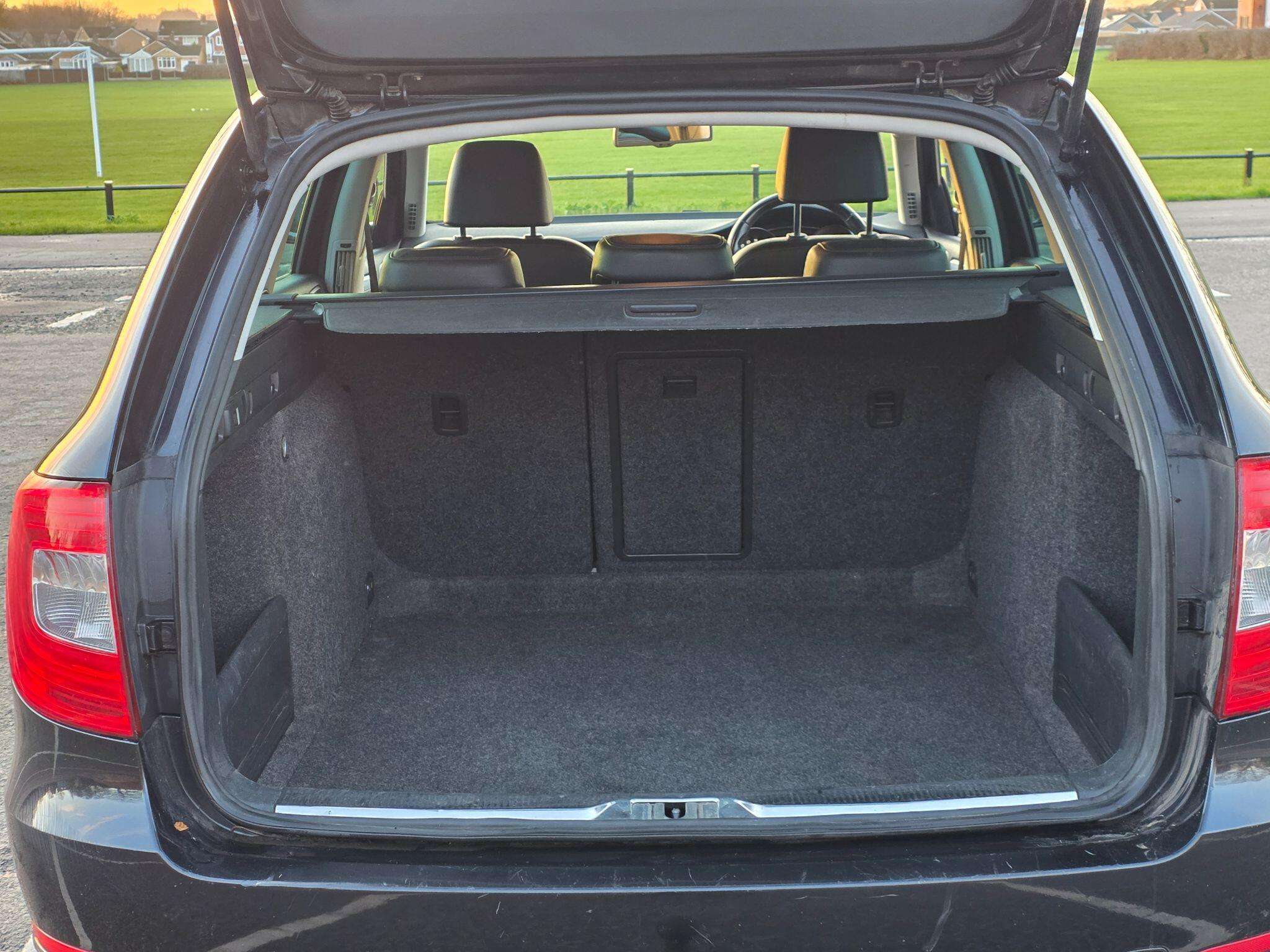 2014 SKODA SUPERB 2014 SKODA SUPERB