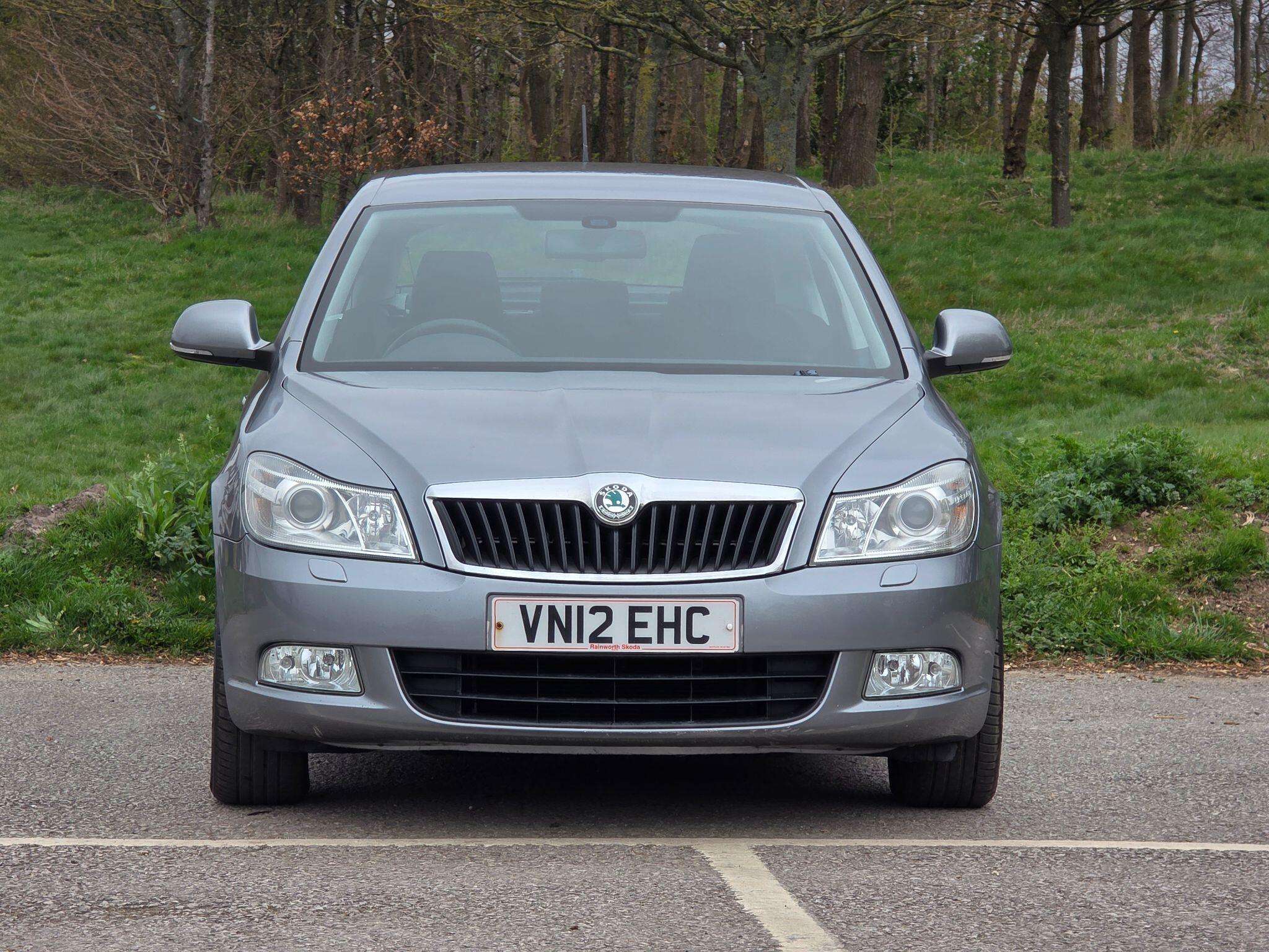 A 2012 SKODA OCTAVIA 1.6 TDI Elegance Euro 5 5dr A 2012 SKODA OCTAVIA 1.6 TDI Elegance Euro 5 5dr