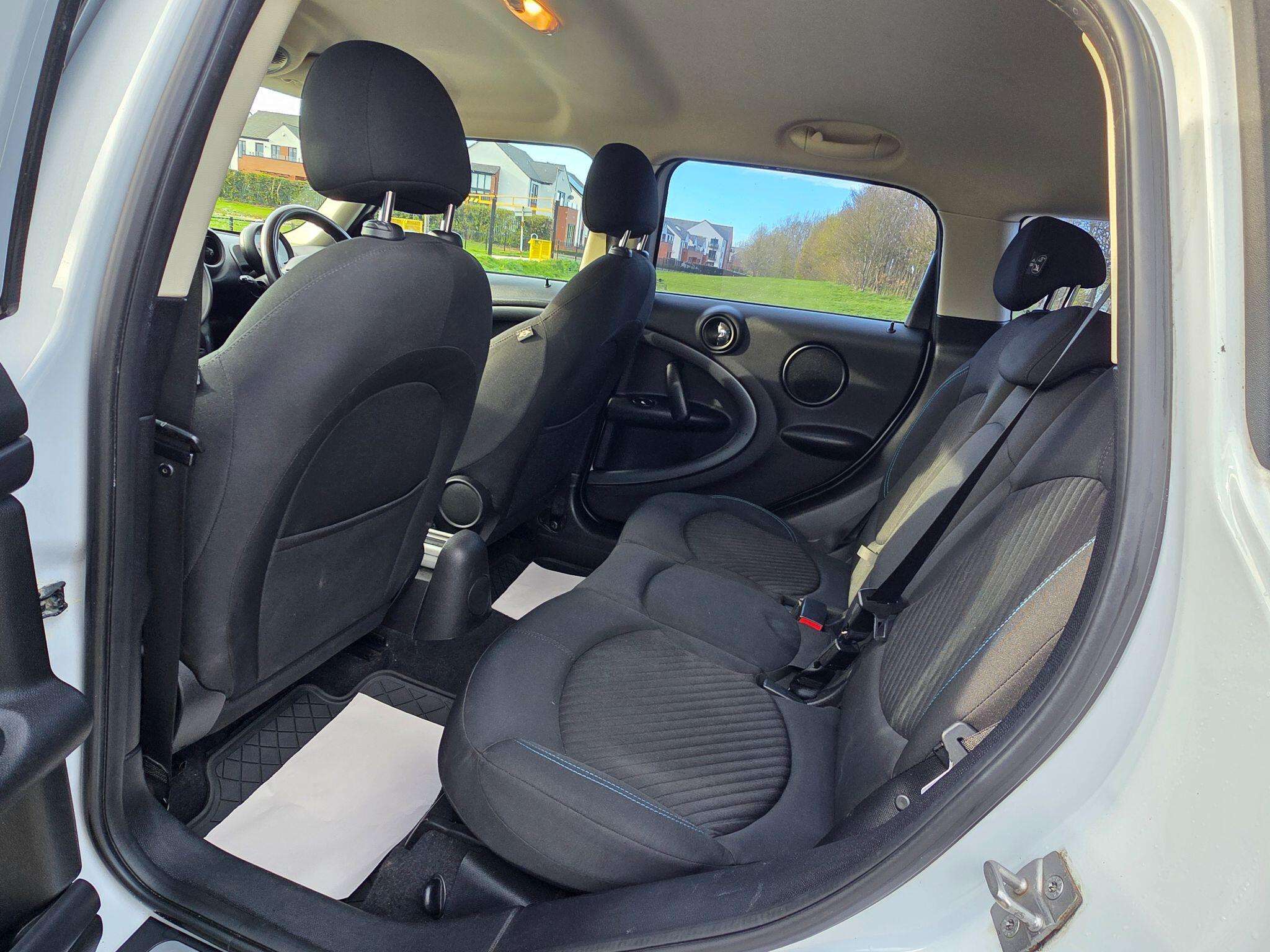 2012 MINI COUNTRYMAN 2012 MINI COUNTRYMAN