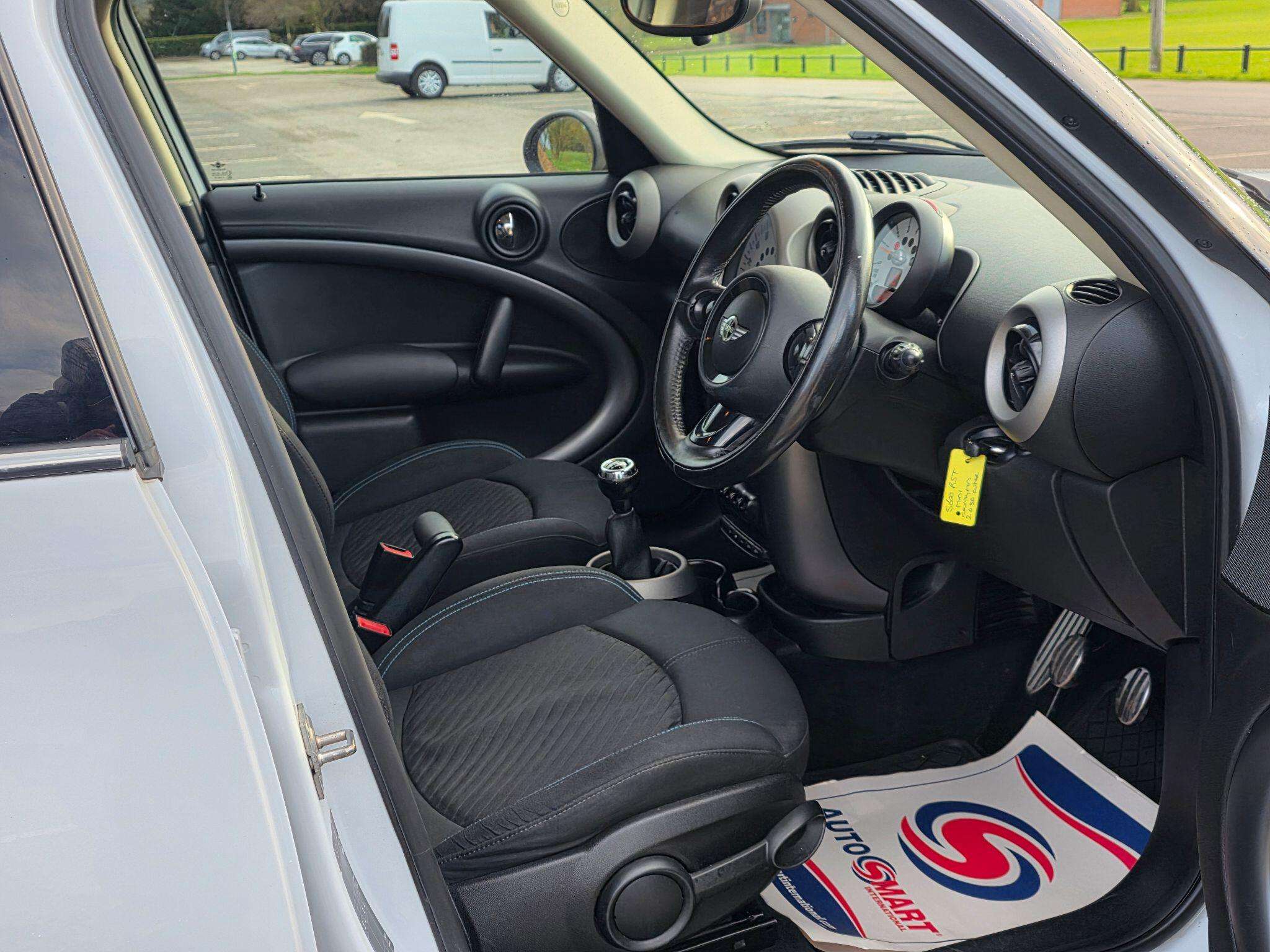 2012 MINI COUNTRYMAN 2012 MINI COUNTRYMAN