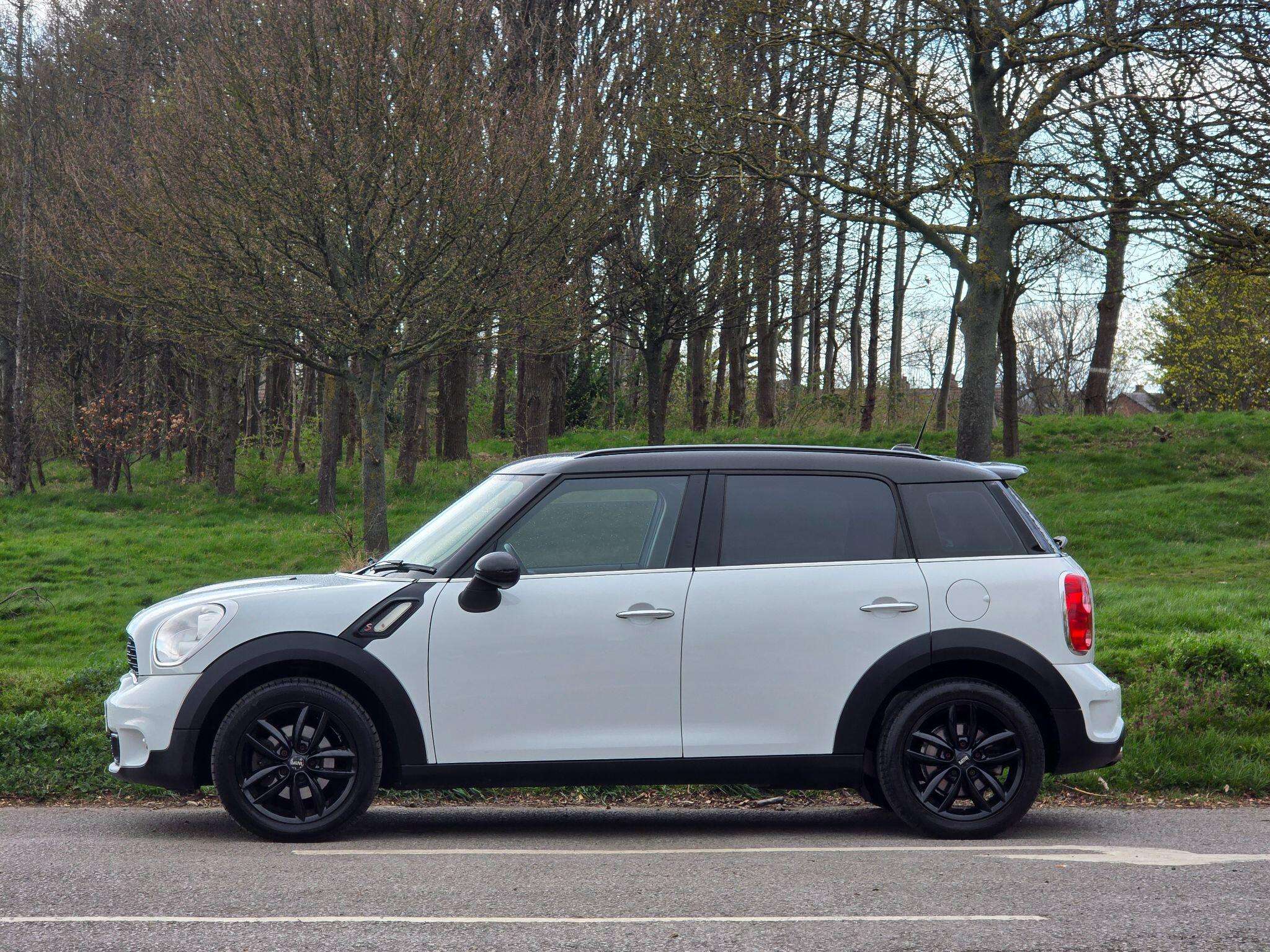 A 2012 MINI COUNTRYMAN 2.0 Cooper SD Euro 5 (s/s) 5dr A 2012 MINI COUNTRYMAN 2.0 Cooper SD Euro 5 (s/s) 5dr