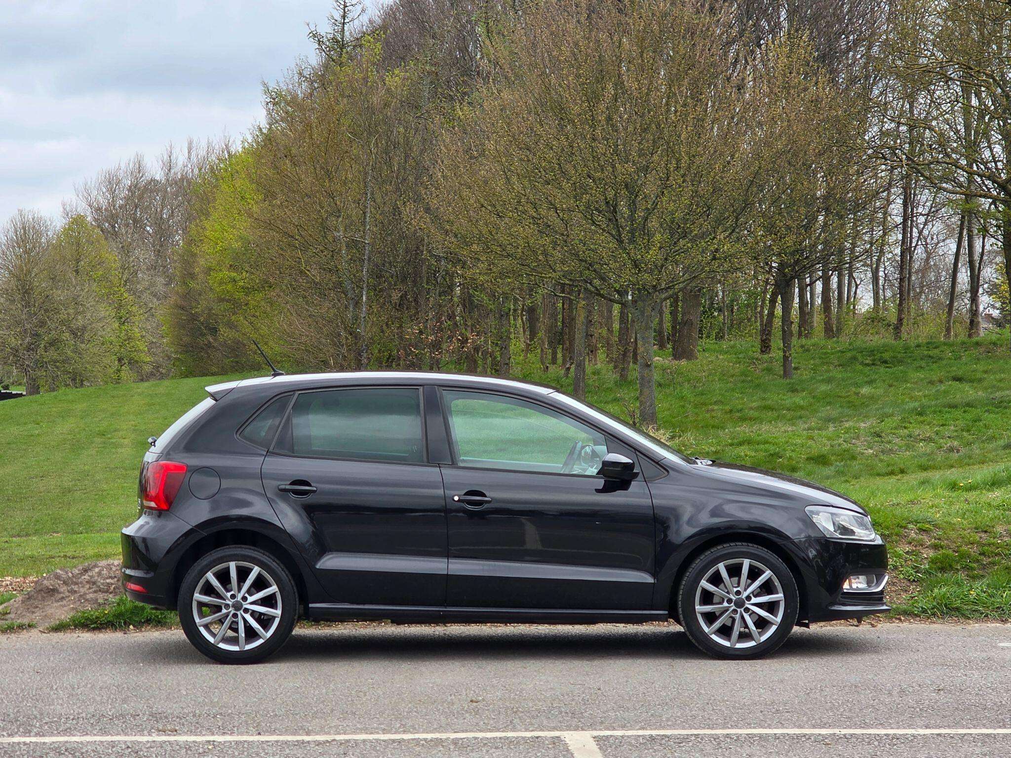2015 VOLKSWAGEN POLO 2015 VOLKSWAGEN POLO