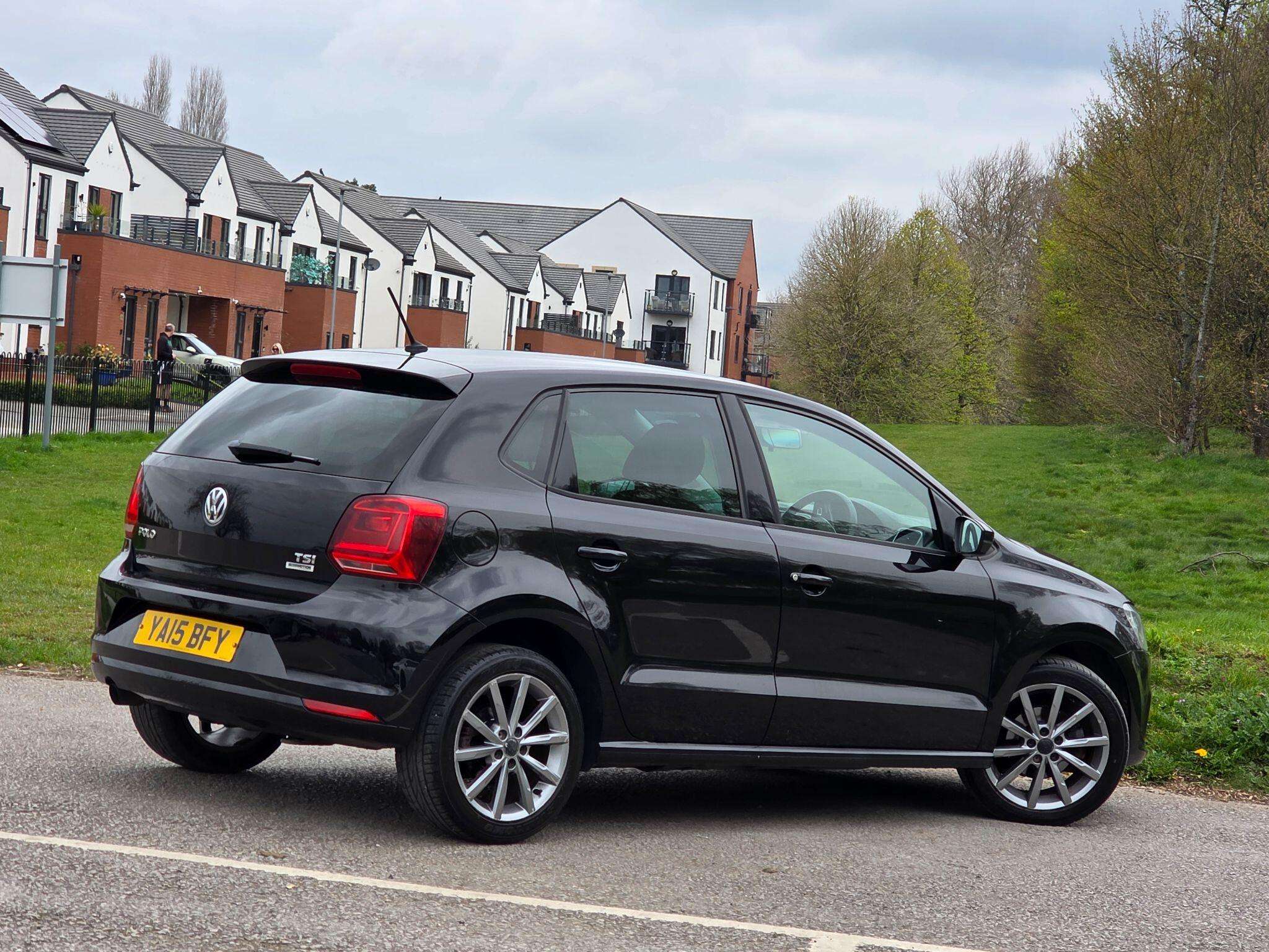 2015 VOLKSWAGEN POLO 2015 VOLKSWAGEN POLO