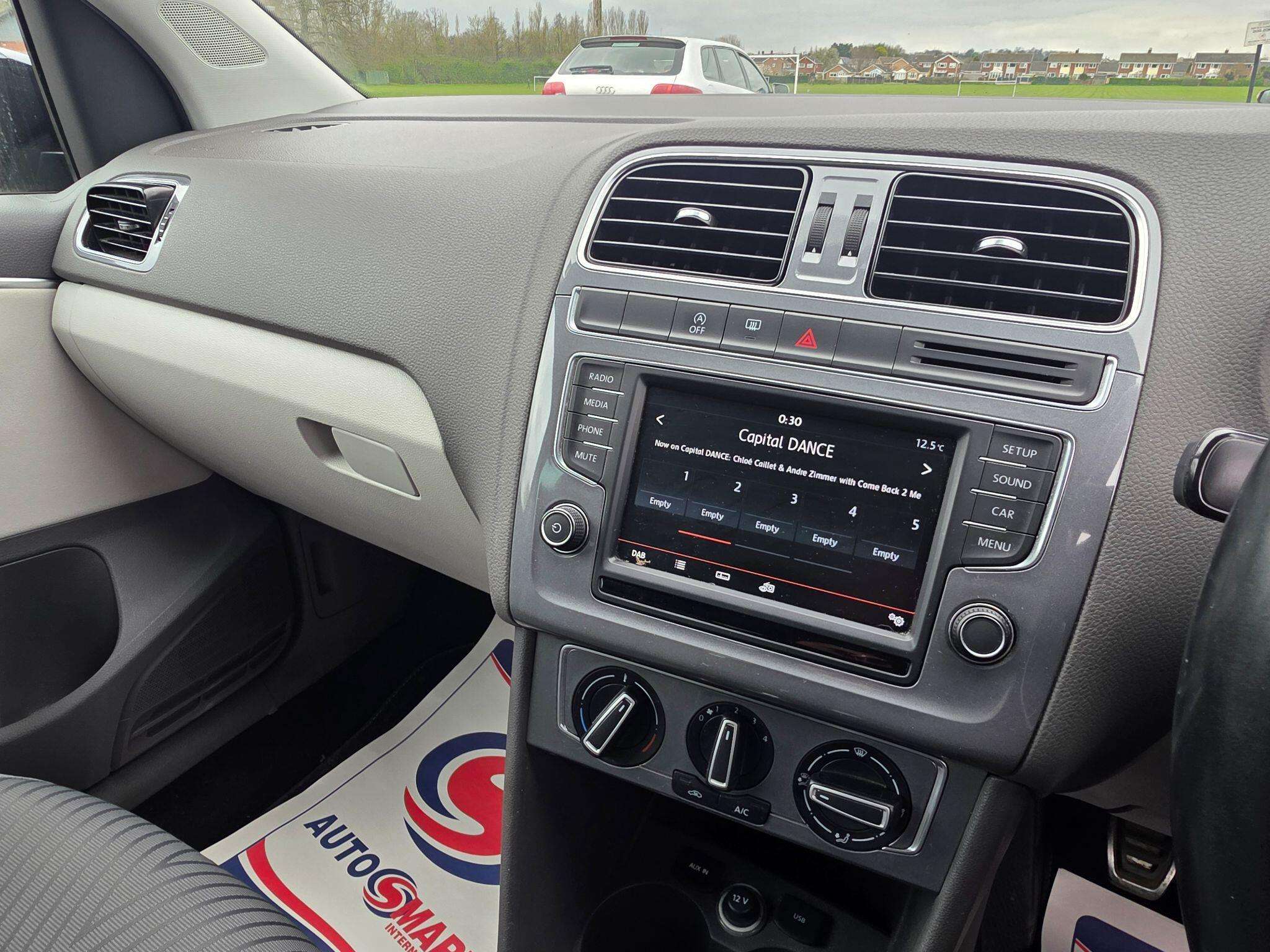 2015 VOLKSWAGEN POLO 2015 VOLKSWAGEN POLO