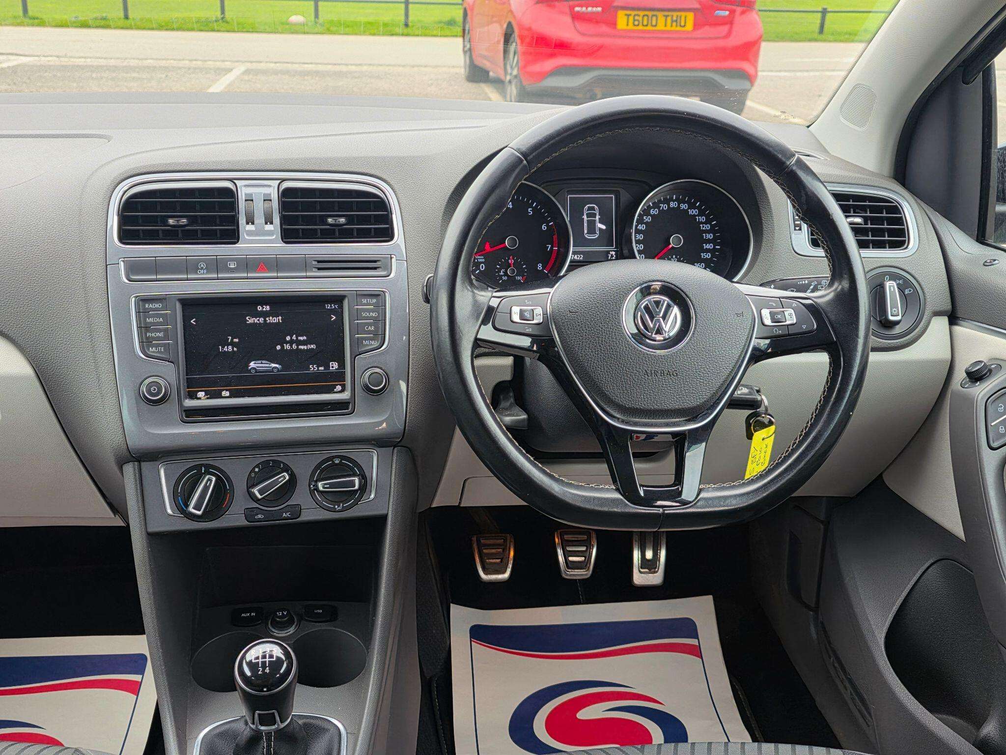 2015 VOLKSWAGEN POLO 2015 VOLKSWAGEN POLO