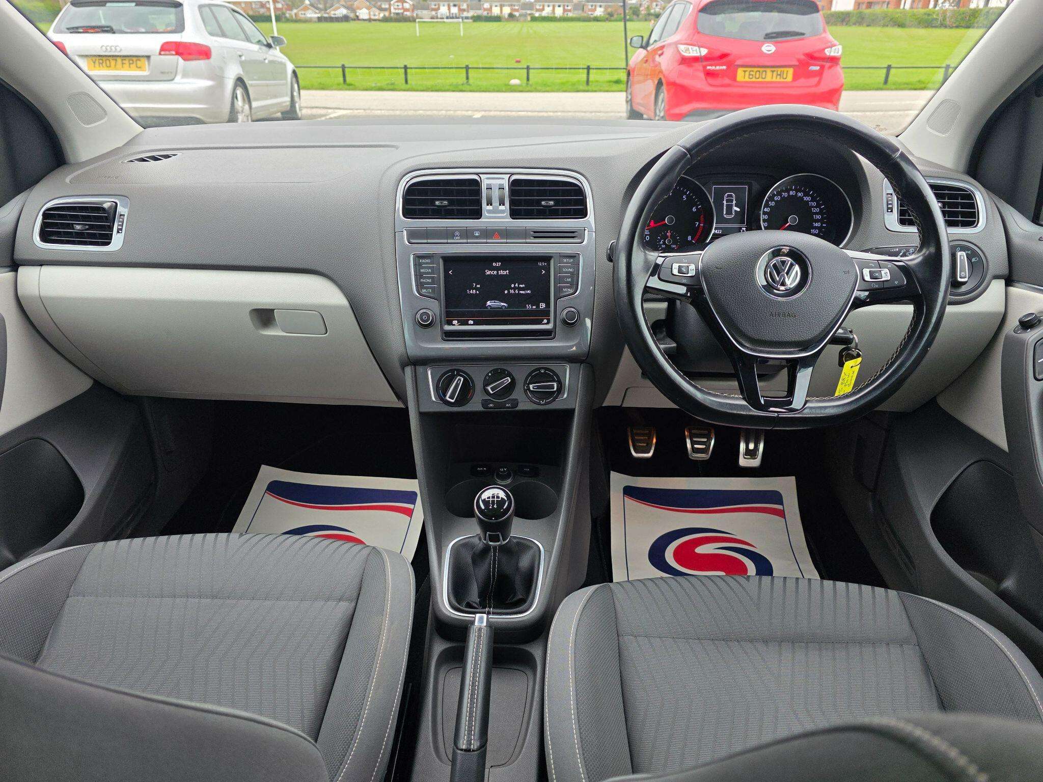 2015 VOLKSWAGEN POLO 2015 VOLKSWAGEN POLO