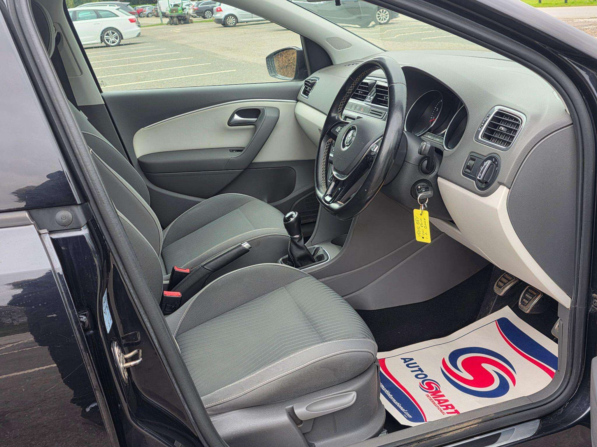 2015 VOLKSWAGEN POLO 2015 VOLKSWAGEN POLO