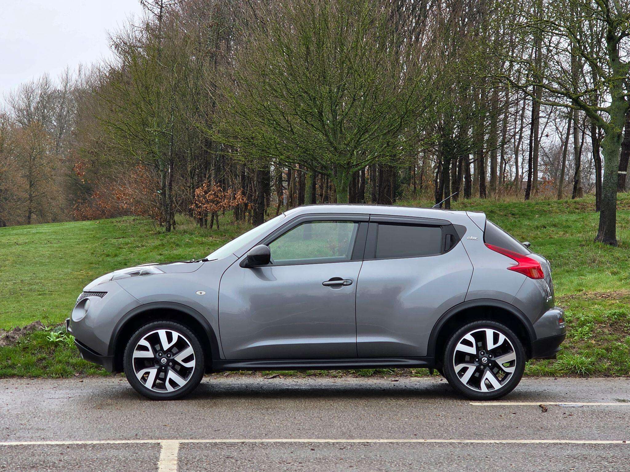 A 2013 NISSAN JUKE 1.6 n-tec Euro 5 5dr (17in Alloy) A 2013 NISSAN JUKE 1.6 n-tec Euro 5 5dr (17in Alloy)