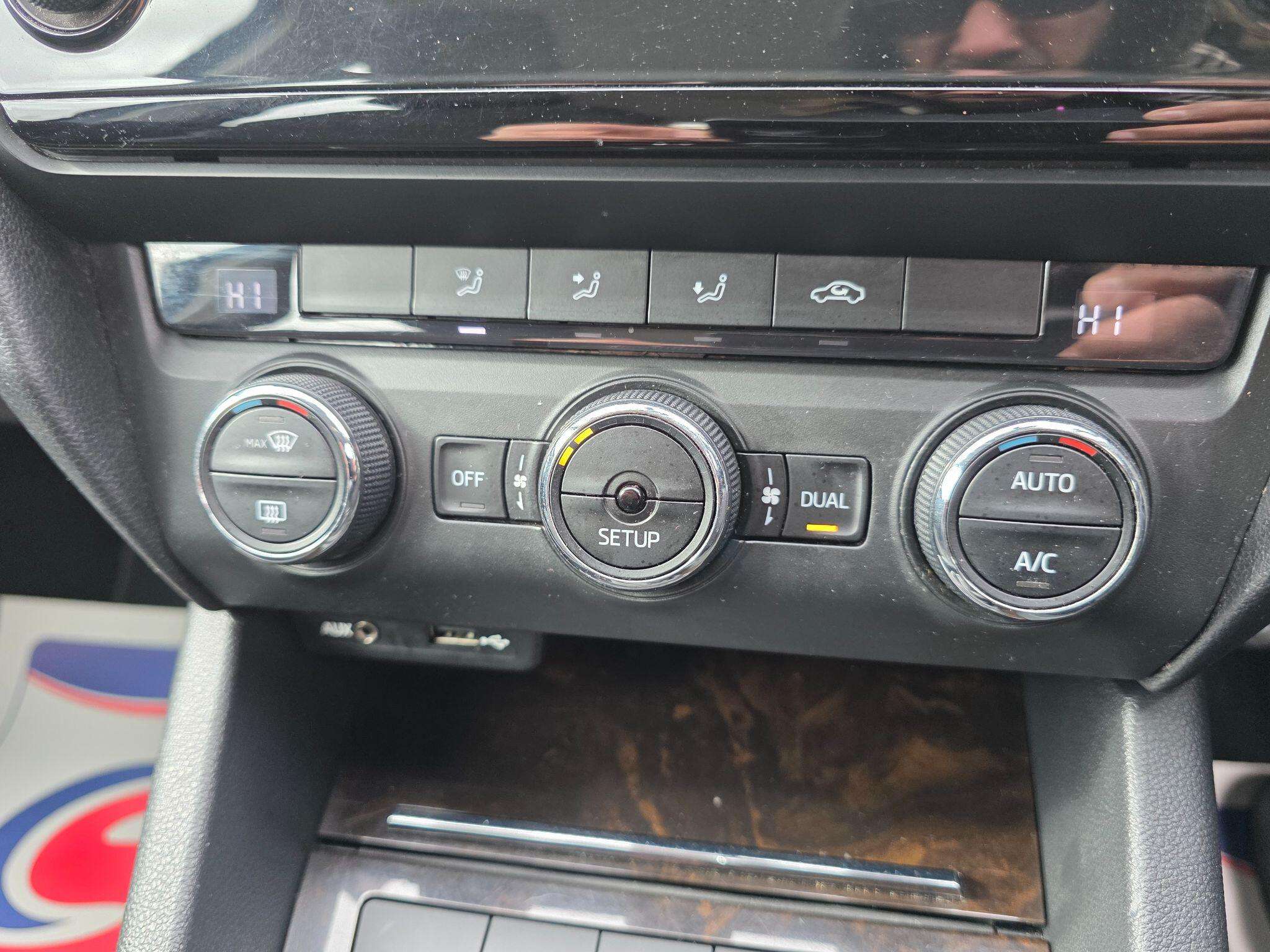 2014 SKODA OCTAVIA 2014 SKODA OCTAVIA