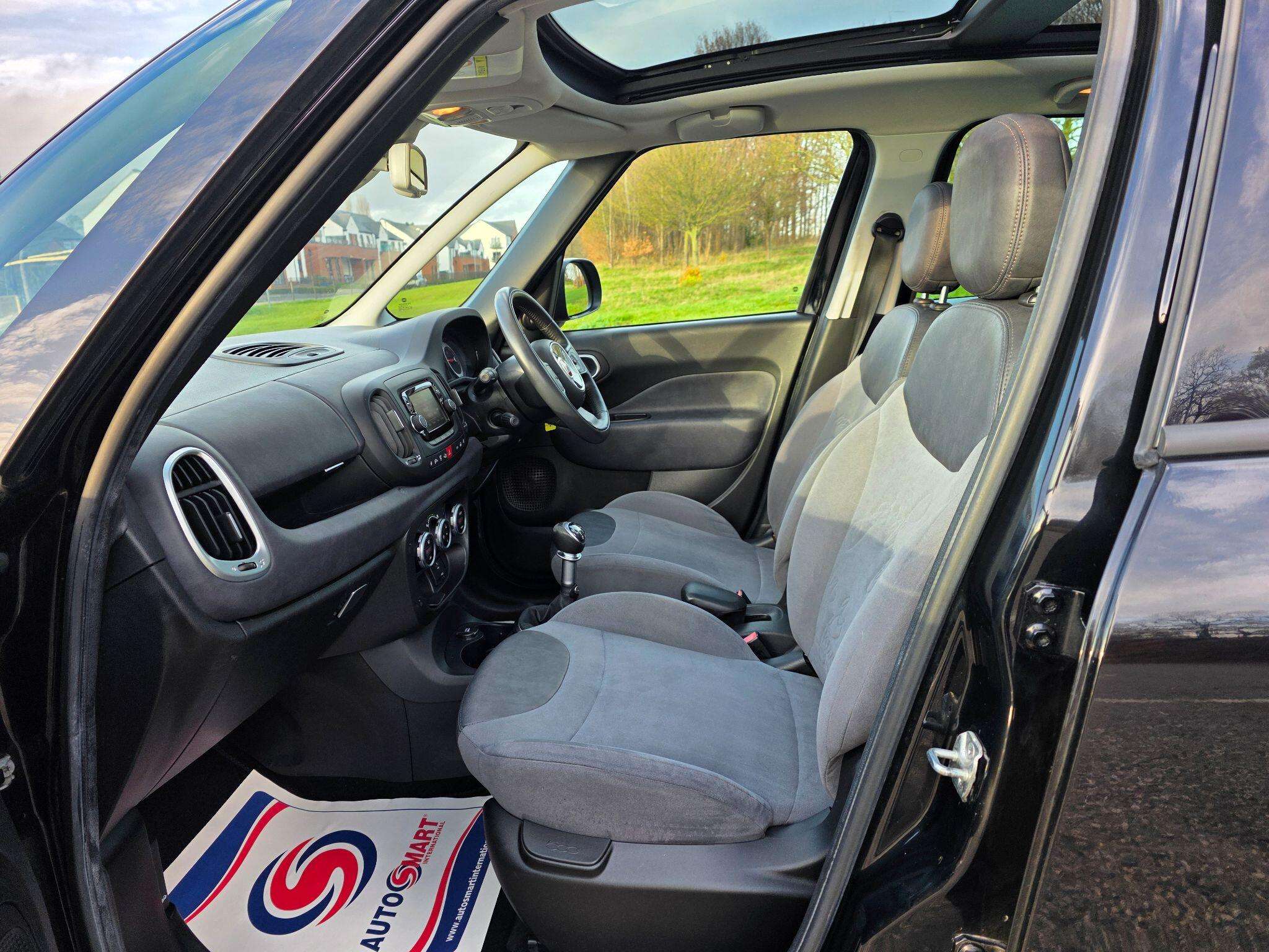 2015 FIAT 500L 2015 FIAT 500L