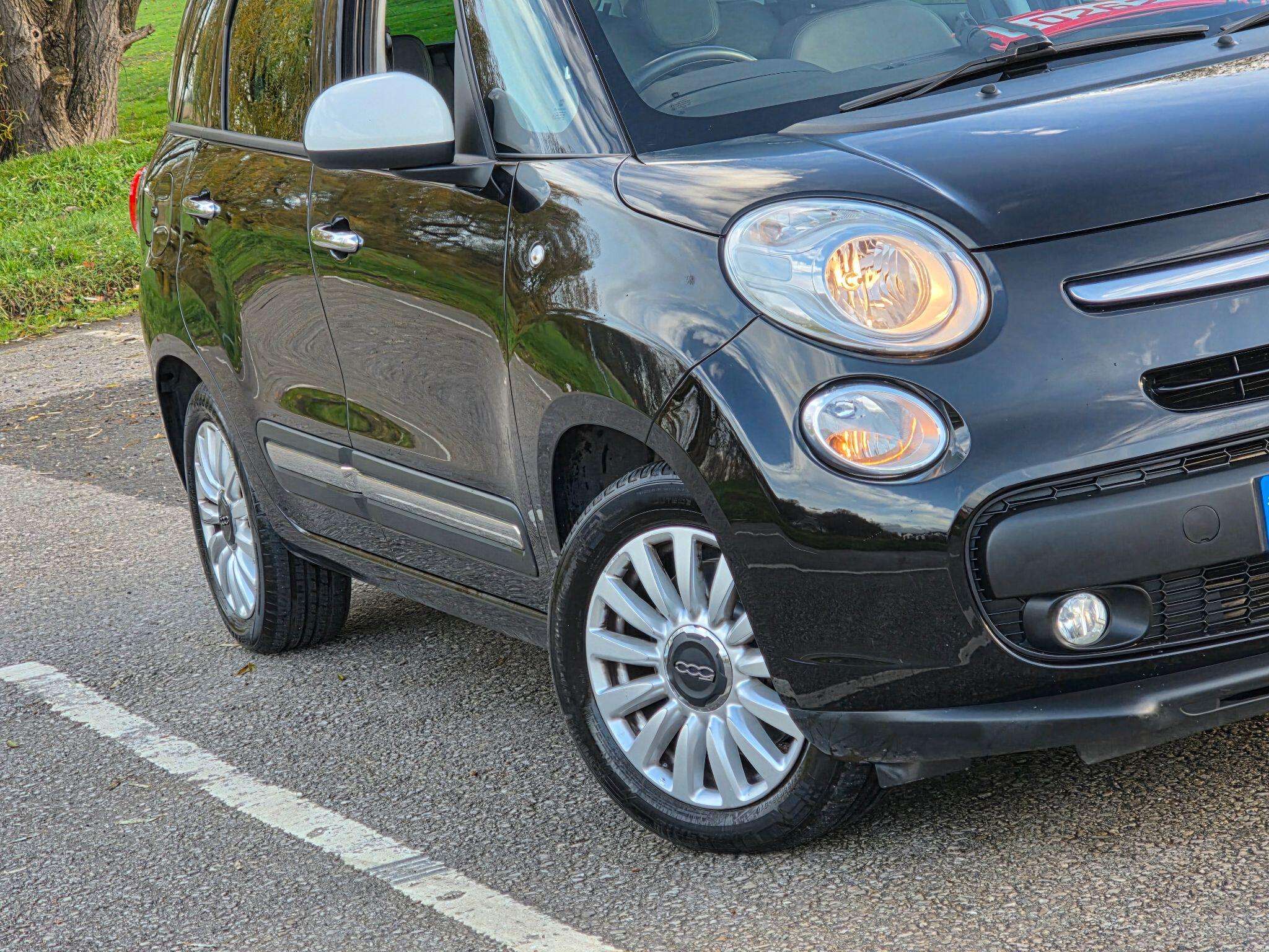 2015 FIAT 500L 2015 FIAT 500L