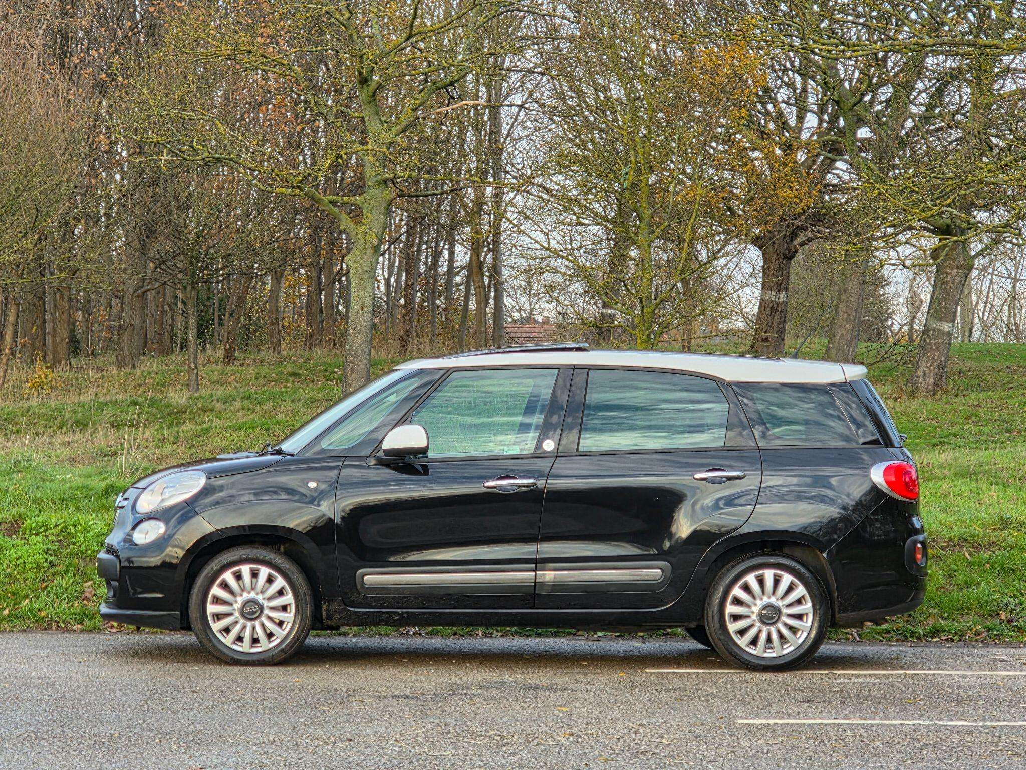 2015 FIAT 500L 2015 FIAT 500L