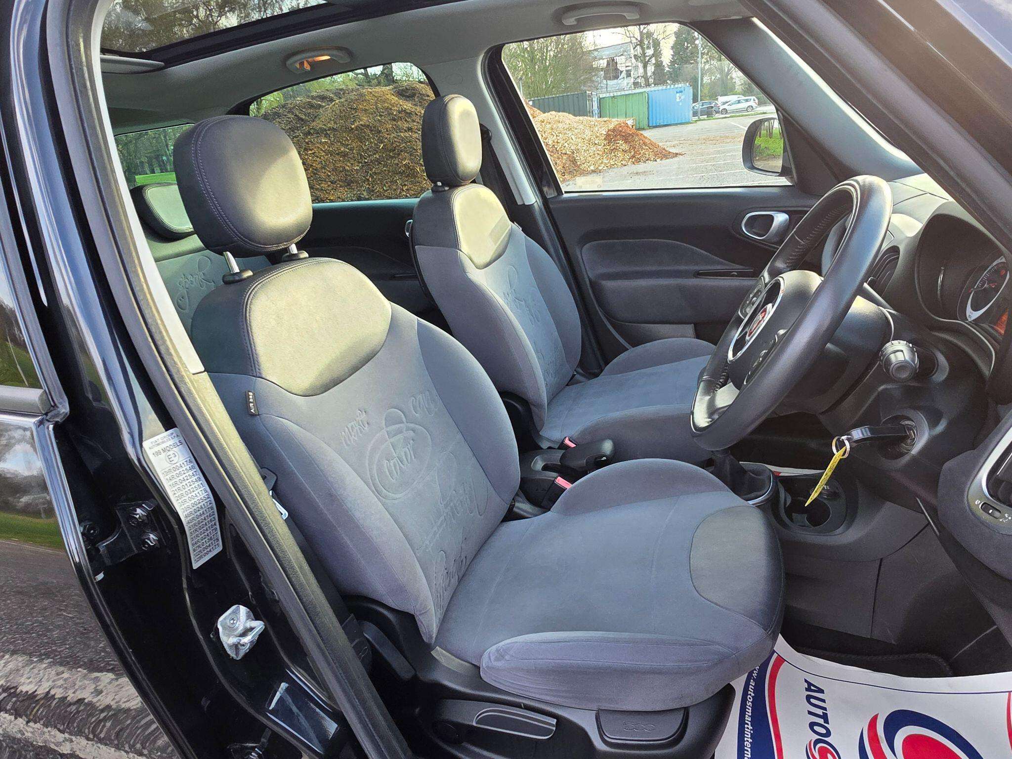 2015 FIAT 500L 2015 FIAT 500L