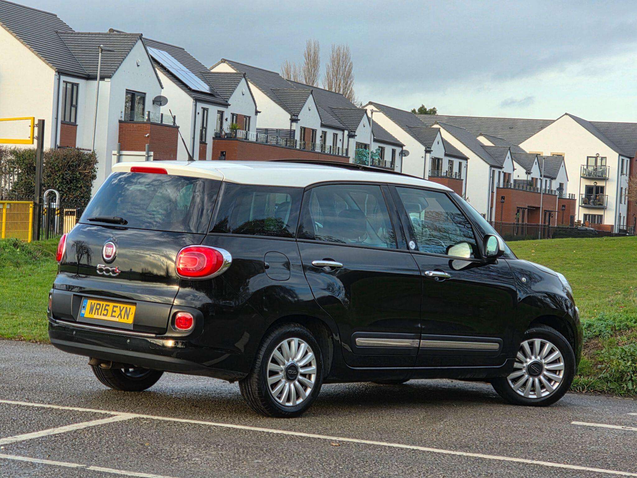 2015 FIAT 500L 2015 FIAT 500L