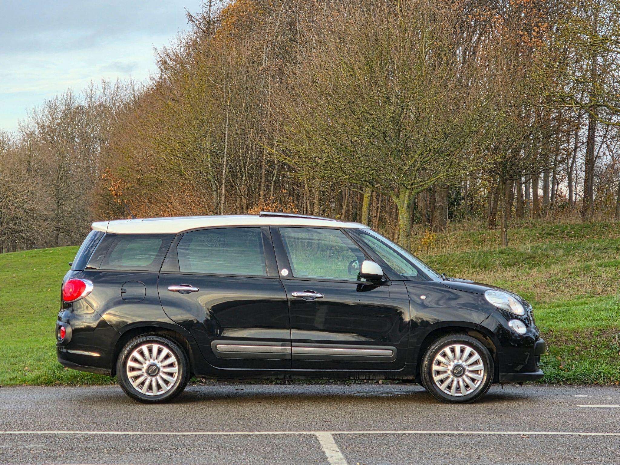 2015 FIAT 500L 2015 FIAT 500L